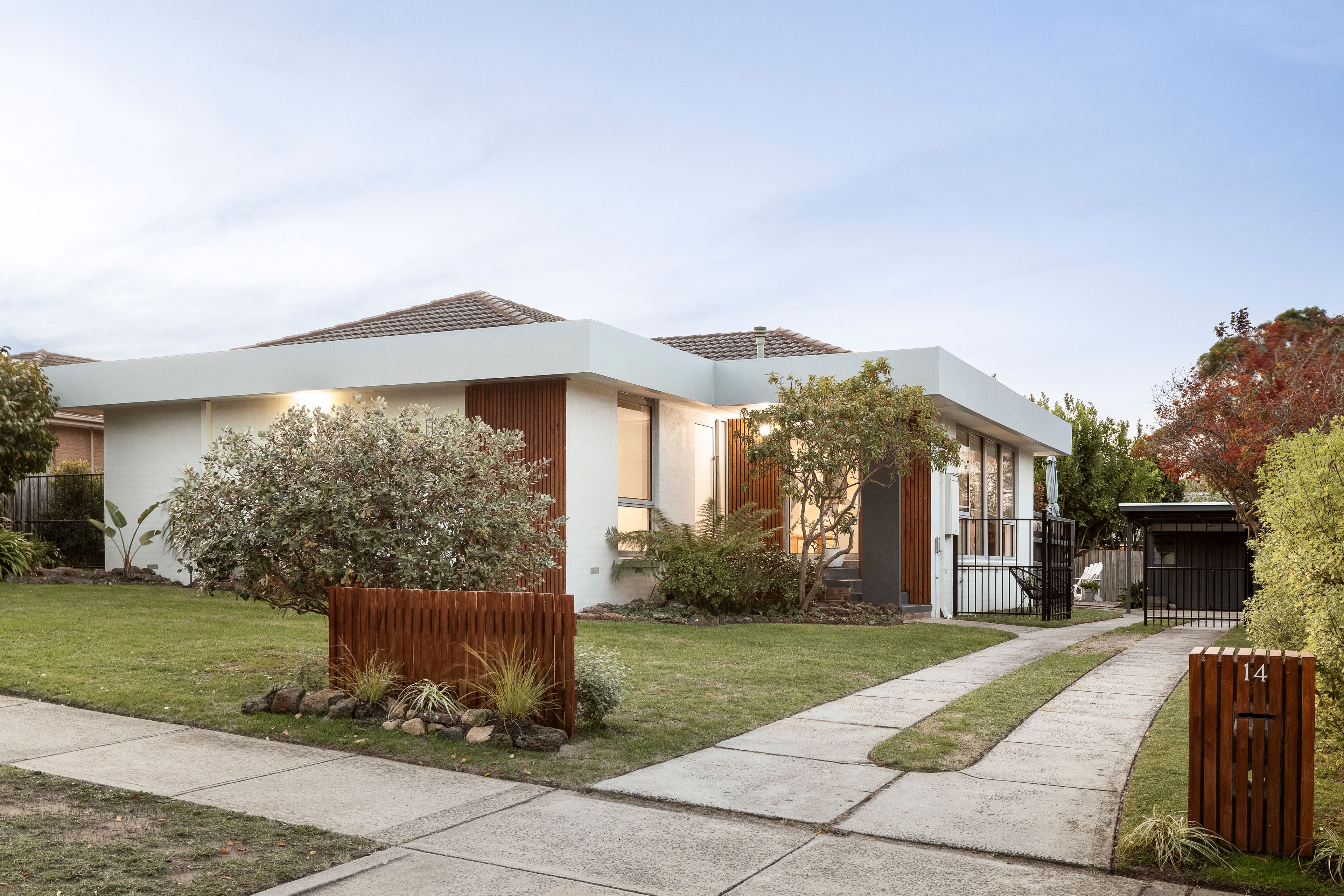 14 Jinchilla Avenue, Frankston South VIC 3199