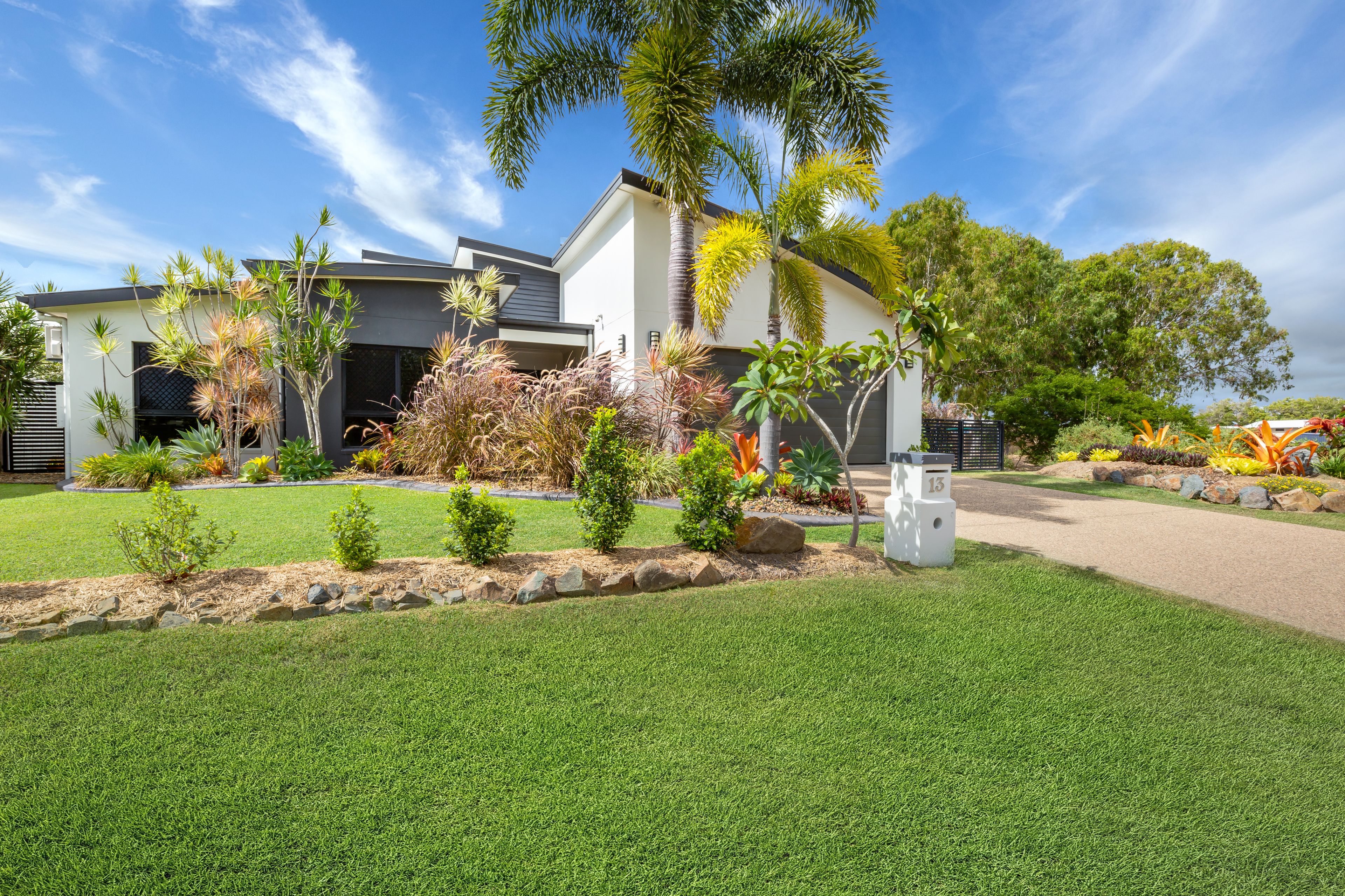 13 Reef Parade, East Mackay QLD 4740