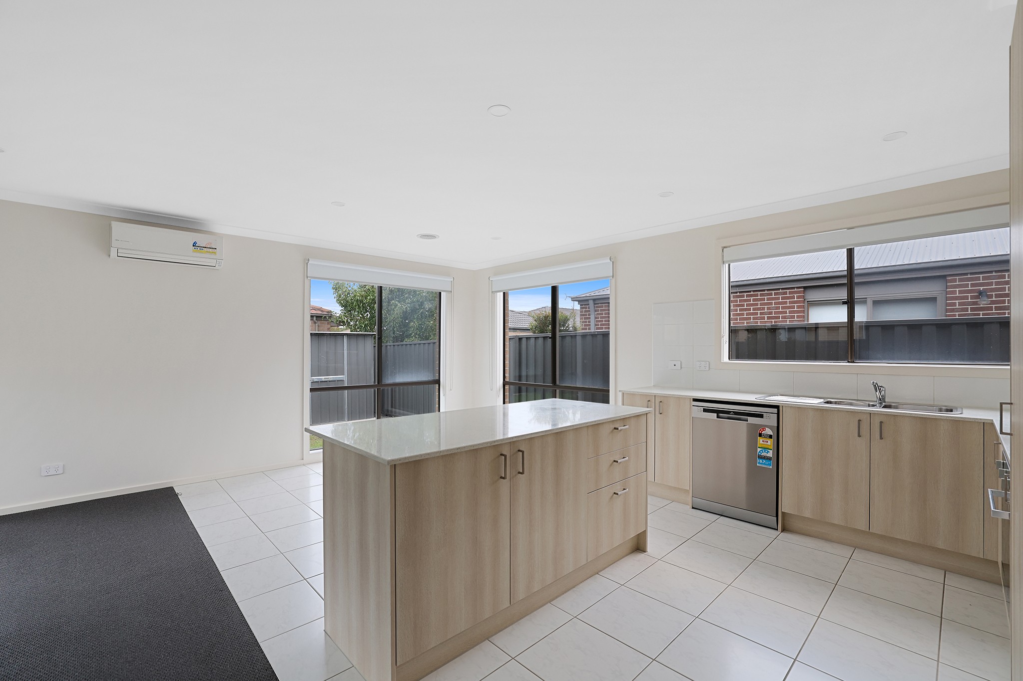 37 Manchester Circuit, Longwarry, VIC 3816