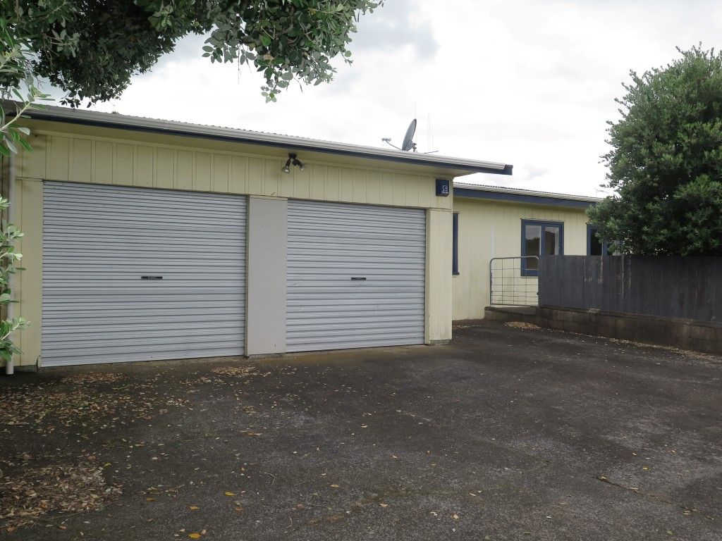 12 Government Road, Raglan, Waikato District