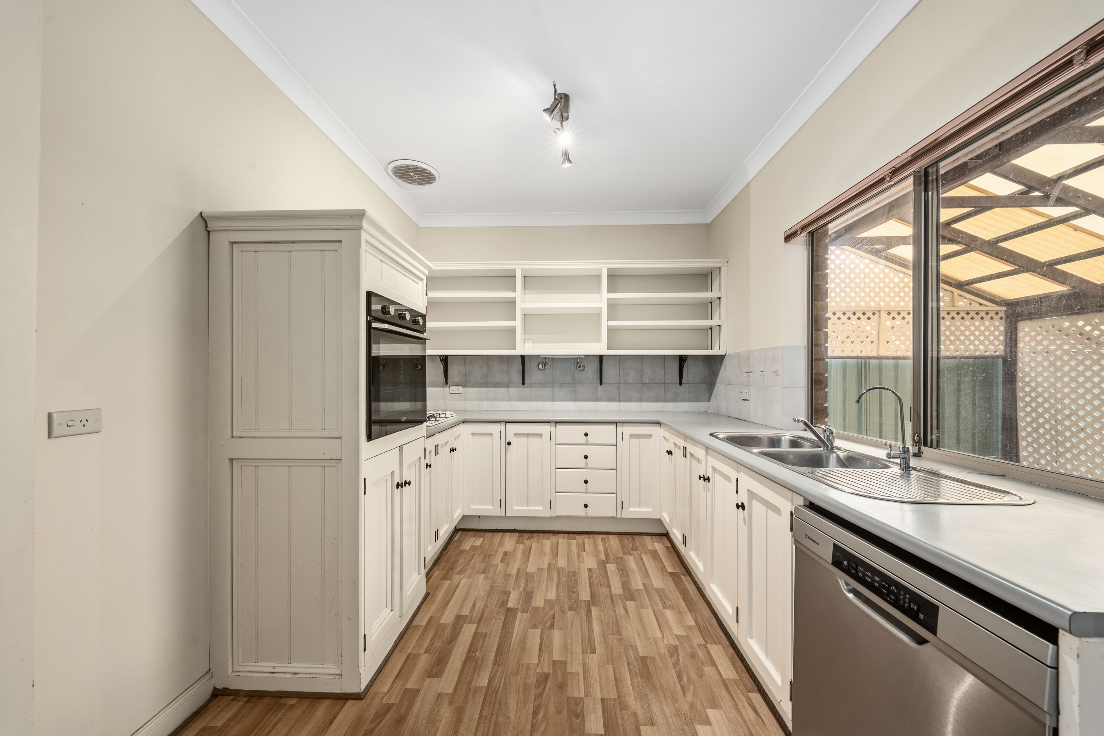11/11 Thomas Drive, Happy Valley, SA 5159