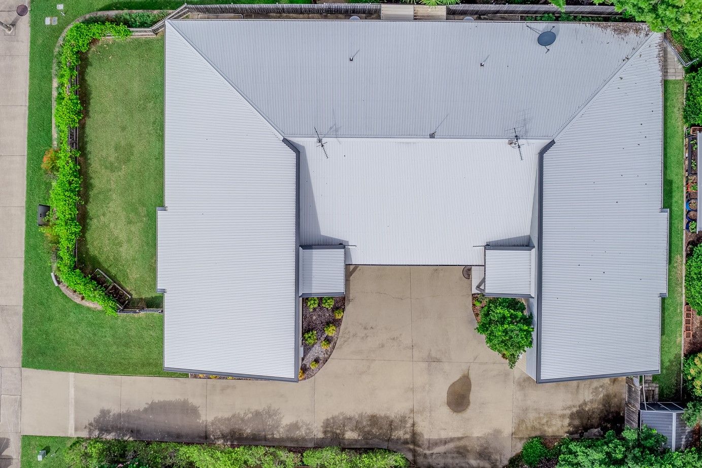 2/113 Dixon Drive, Telina, QLD 4680