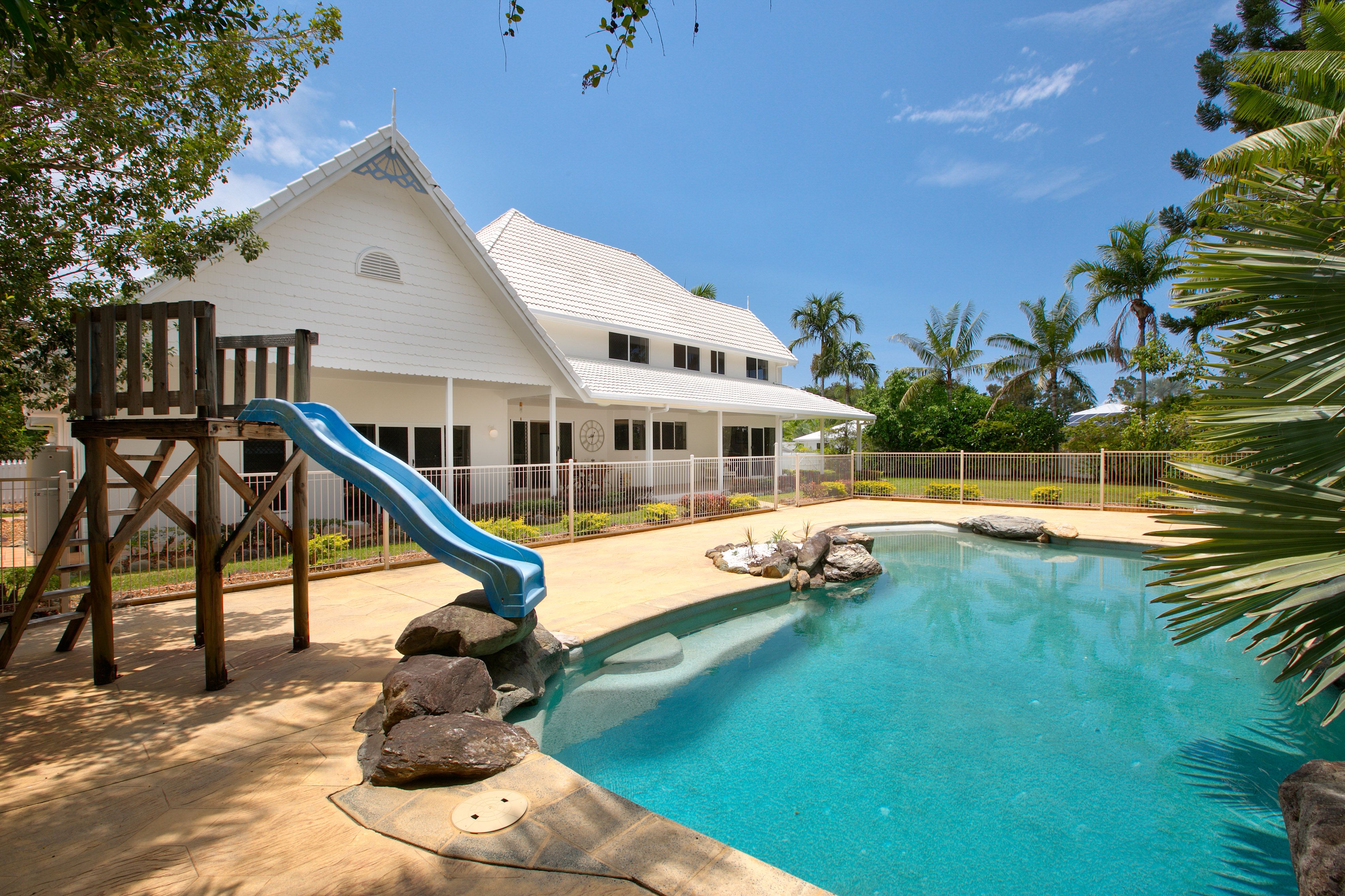 Kewarra Beach, QLD 4879