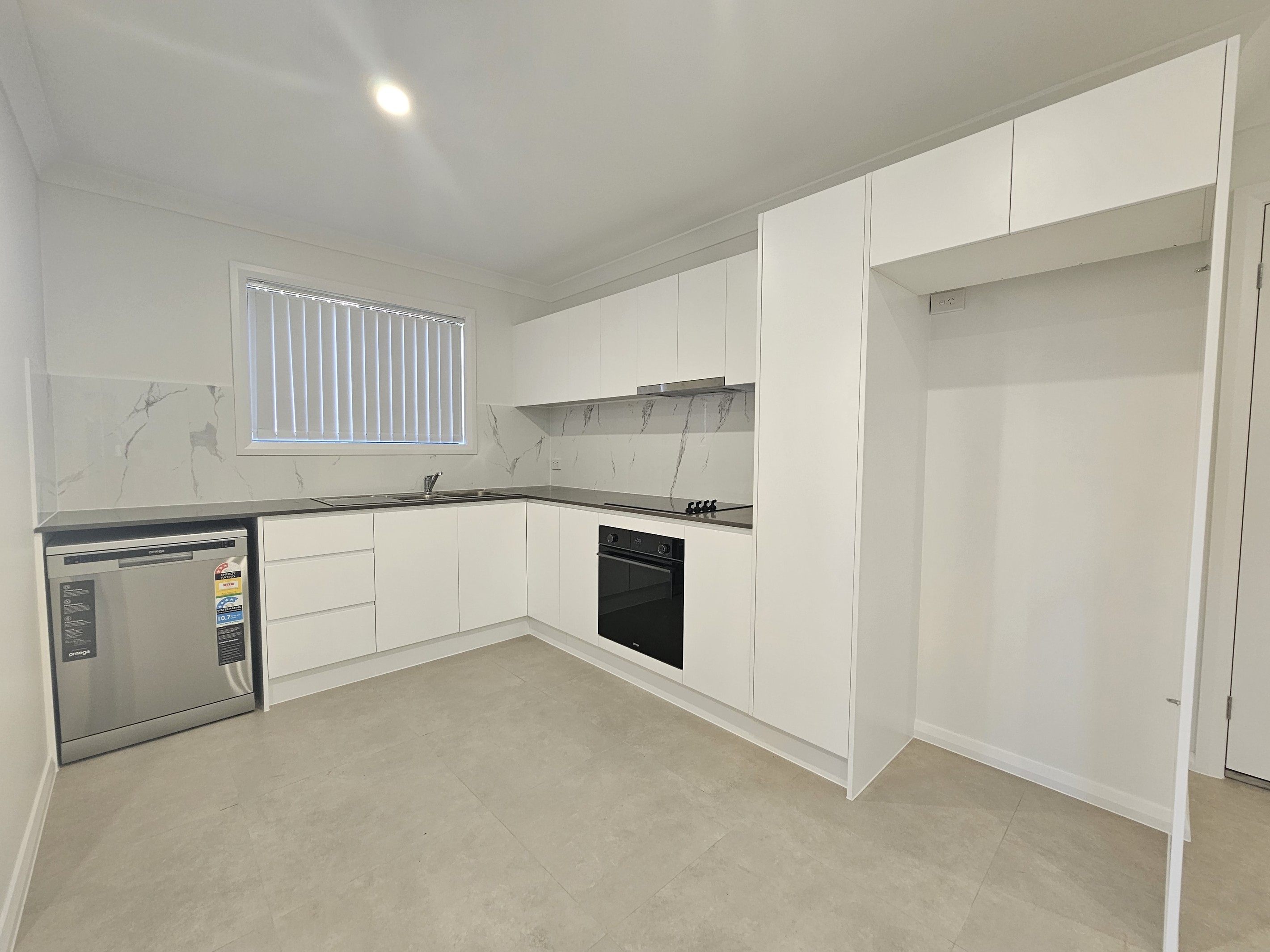 8A Turf Place, Quakers Hill, NSW 2763