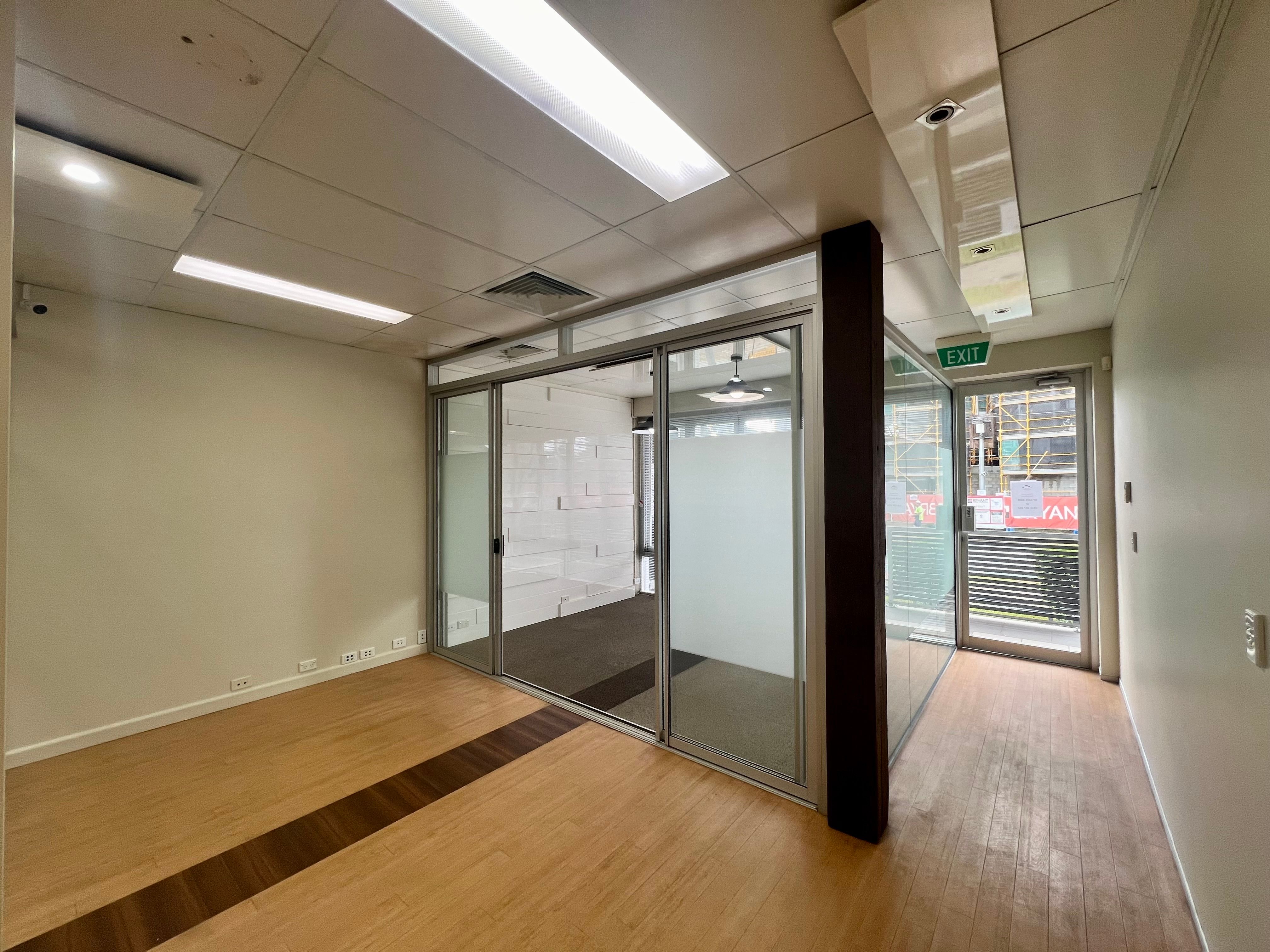 2/43 Vanessa Boulevard, Springwood, QLD 4127