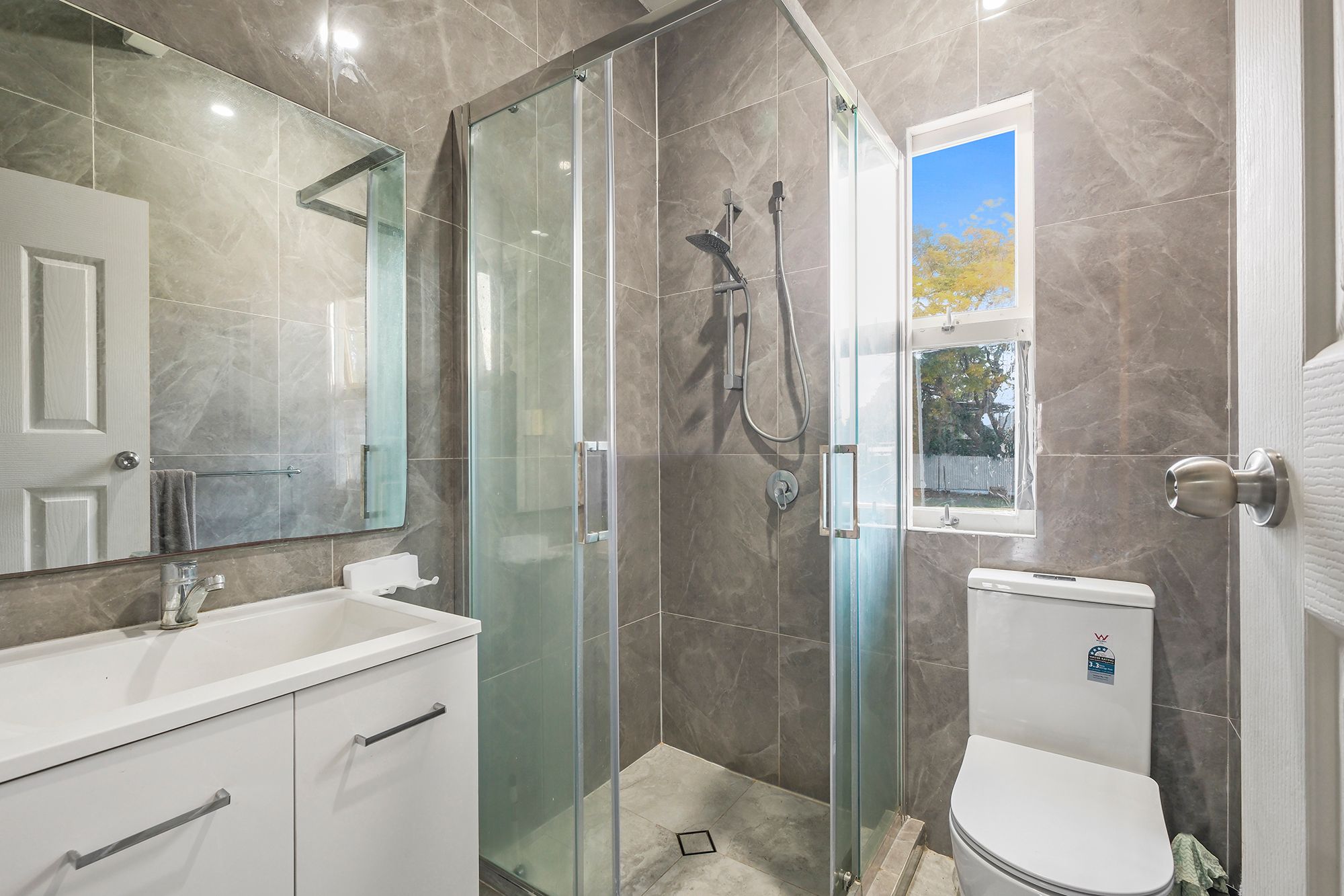 39 Inskip Street — photo 5 of 14
