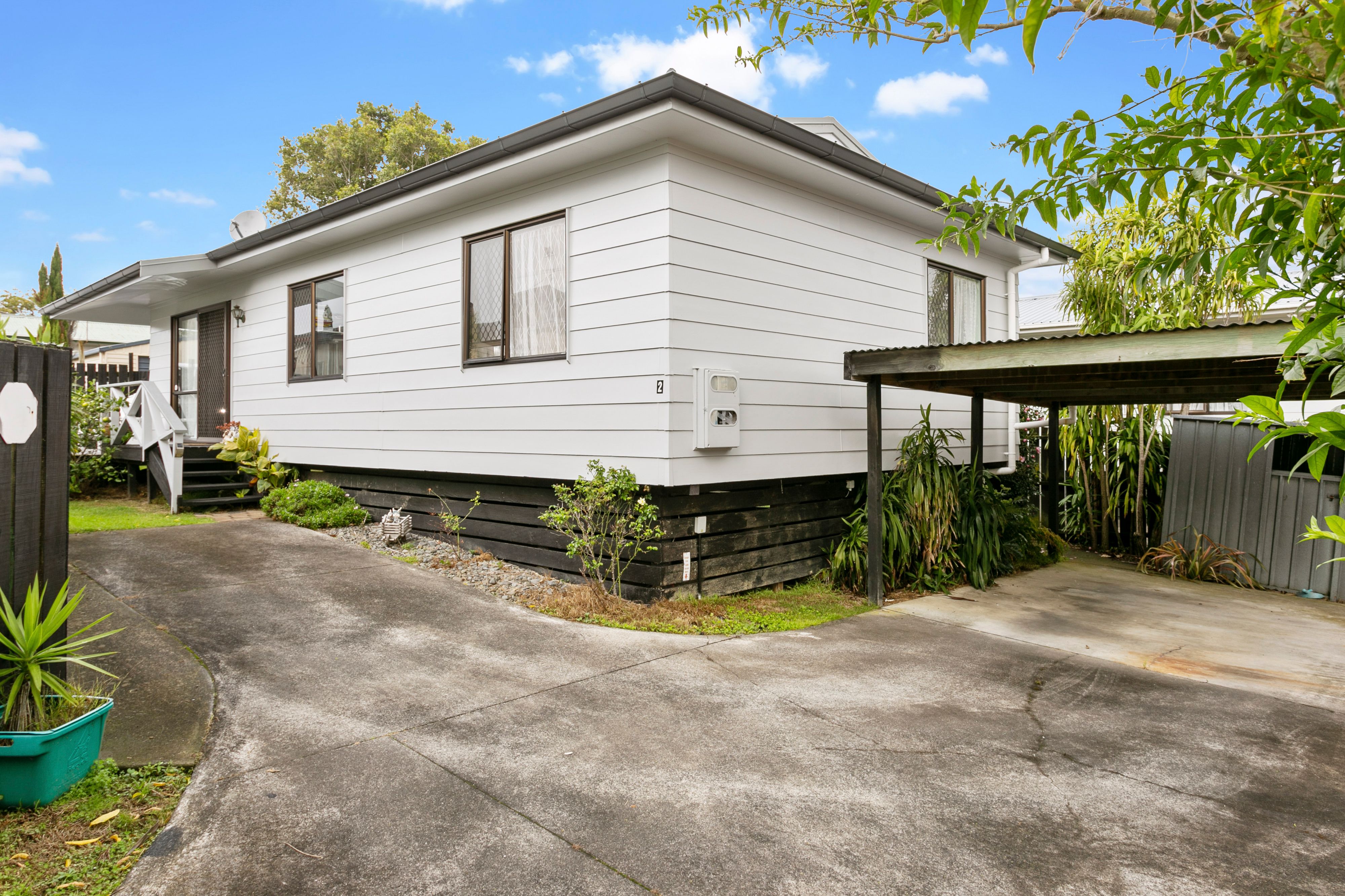 2/34 St Leonards Road, Kelston, Waitakere City