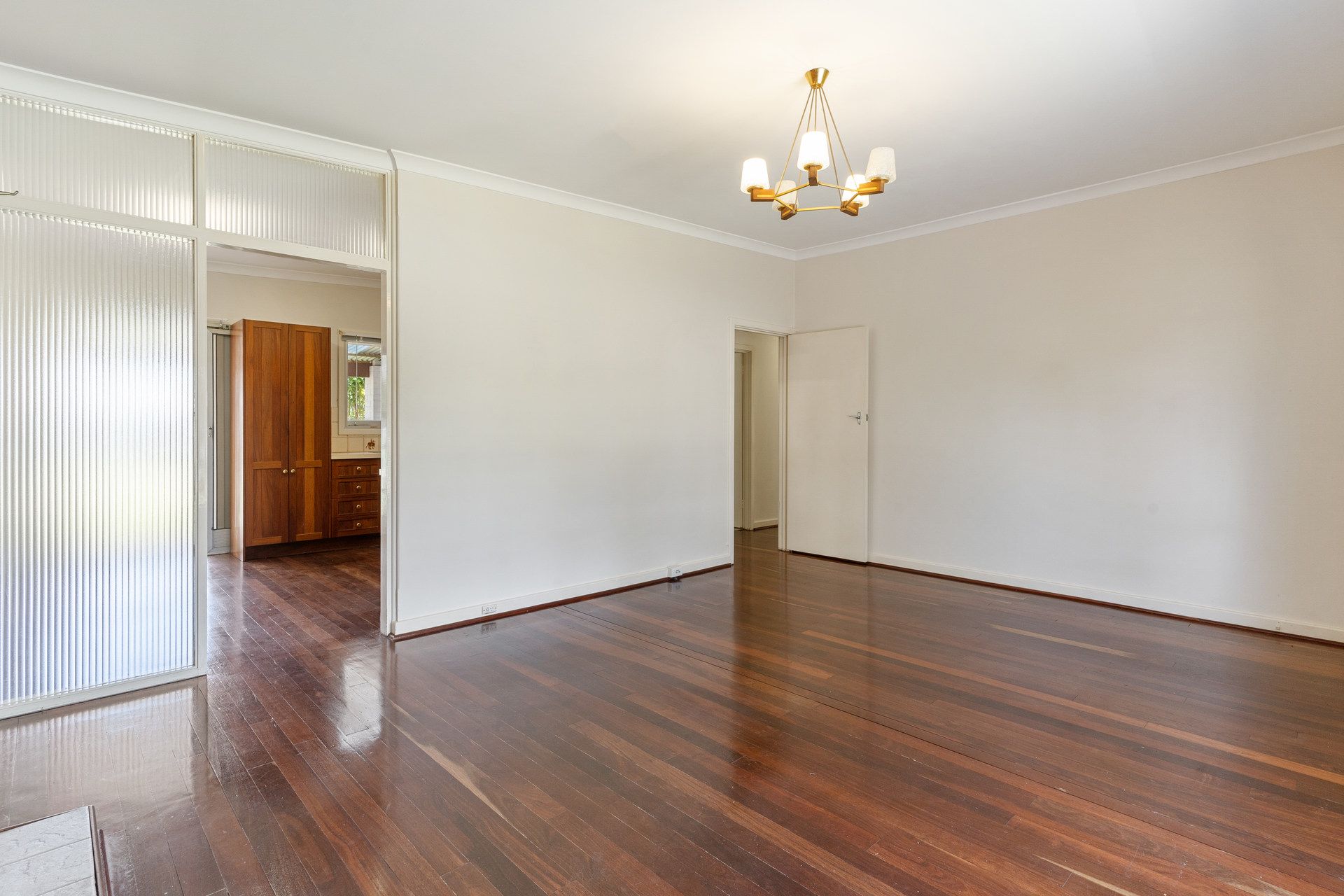 10 Wendron Street, Cloverdale, WA 6105