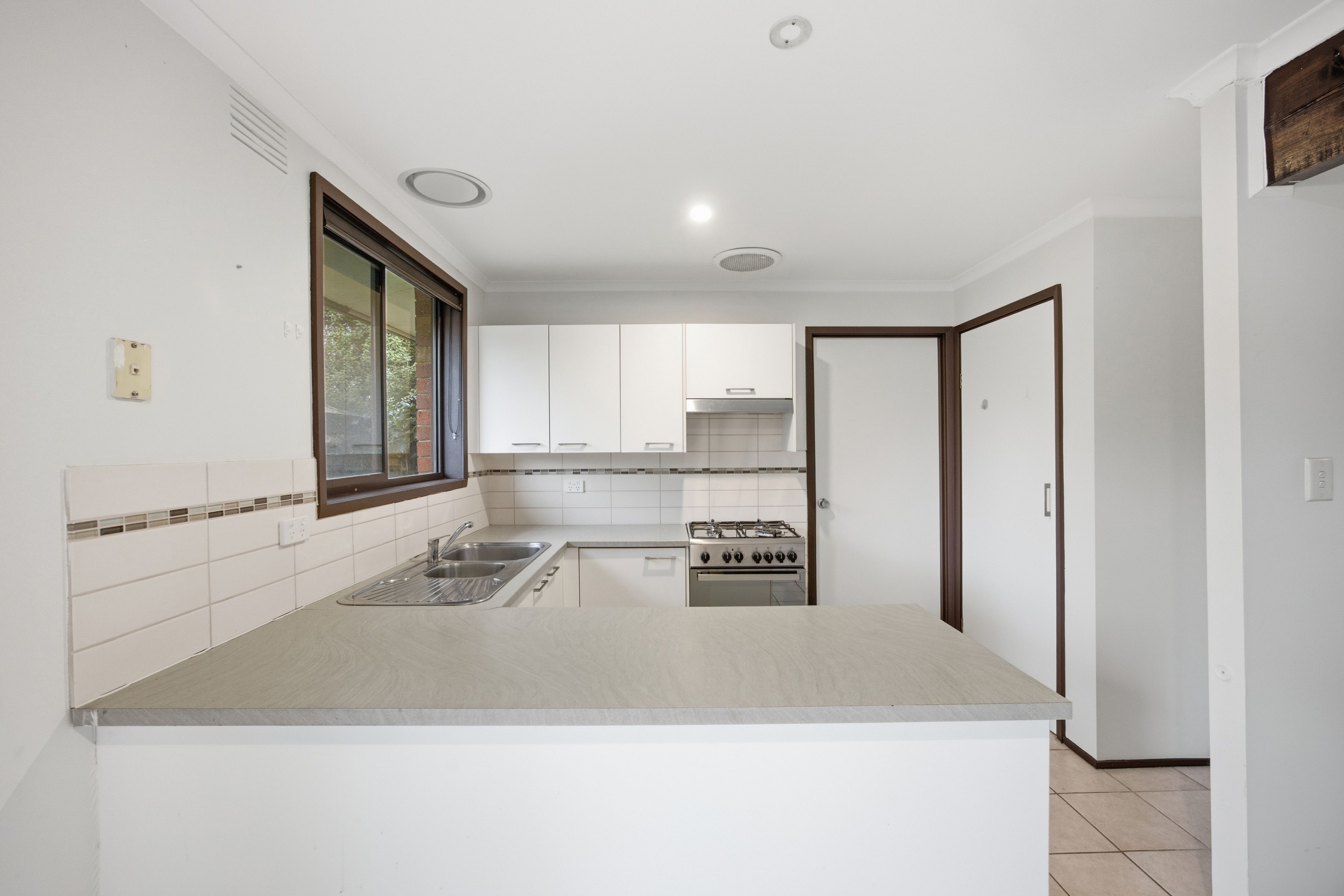 4/269 Canterbury Road — photo 8 of 13