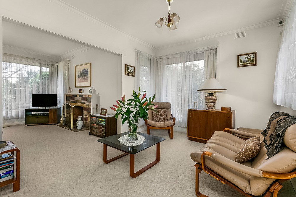 15 Blue Hills Avenue, Mount Waverley, VIC 3149