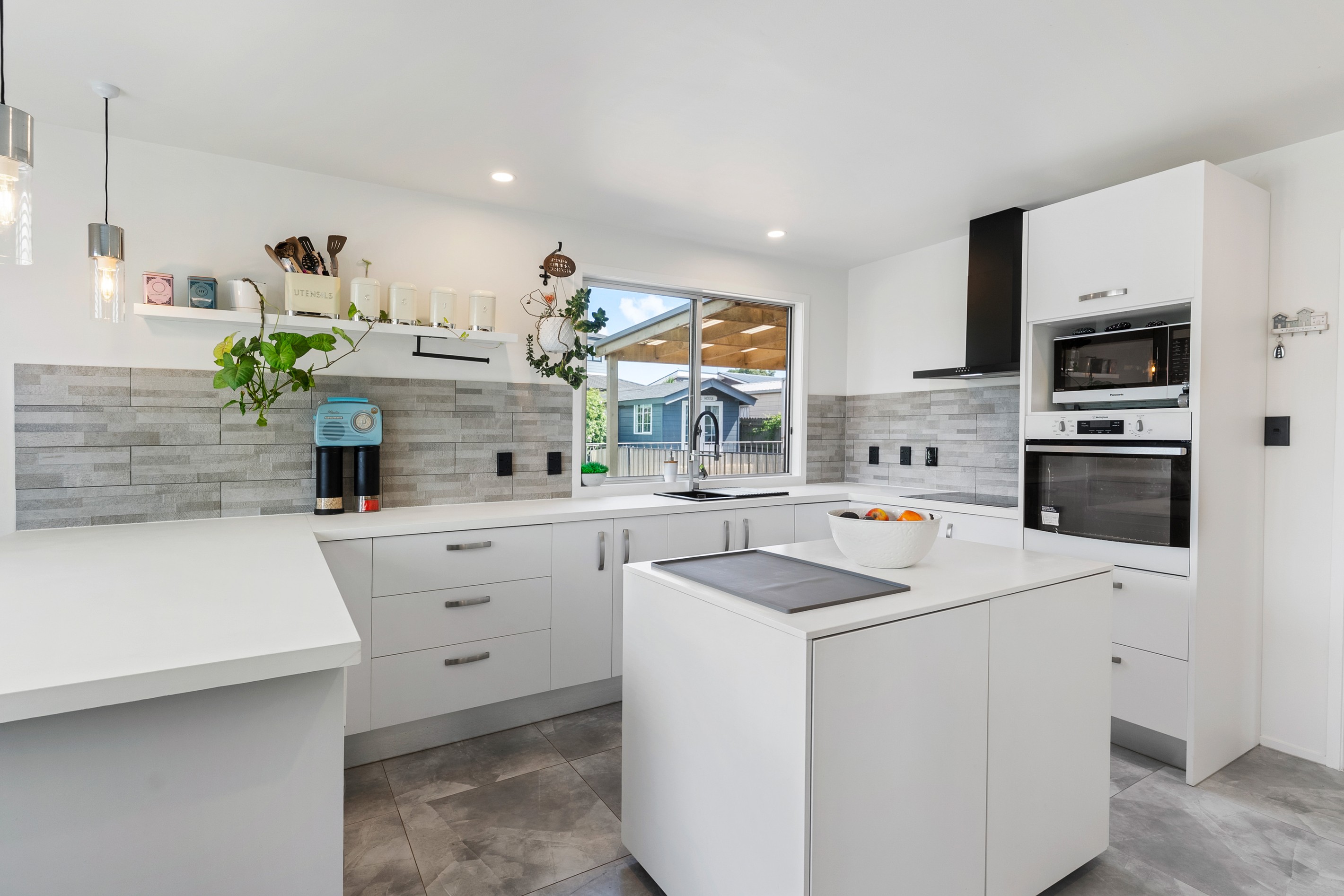 5 Becker Drive, Weymouth, Manukau City