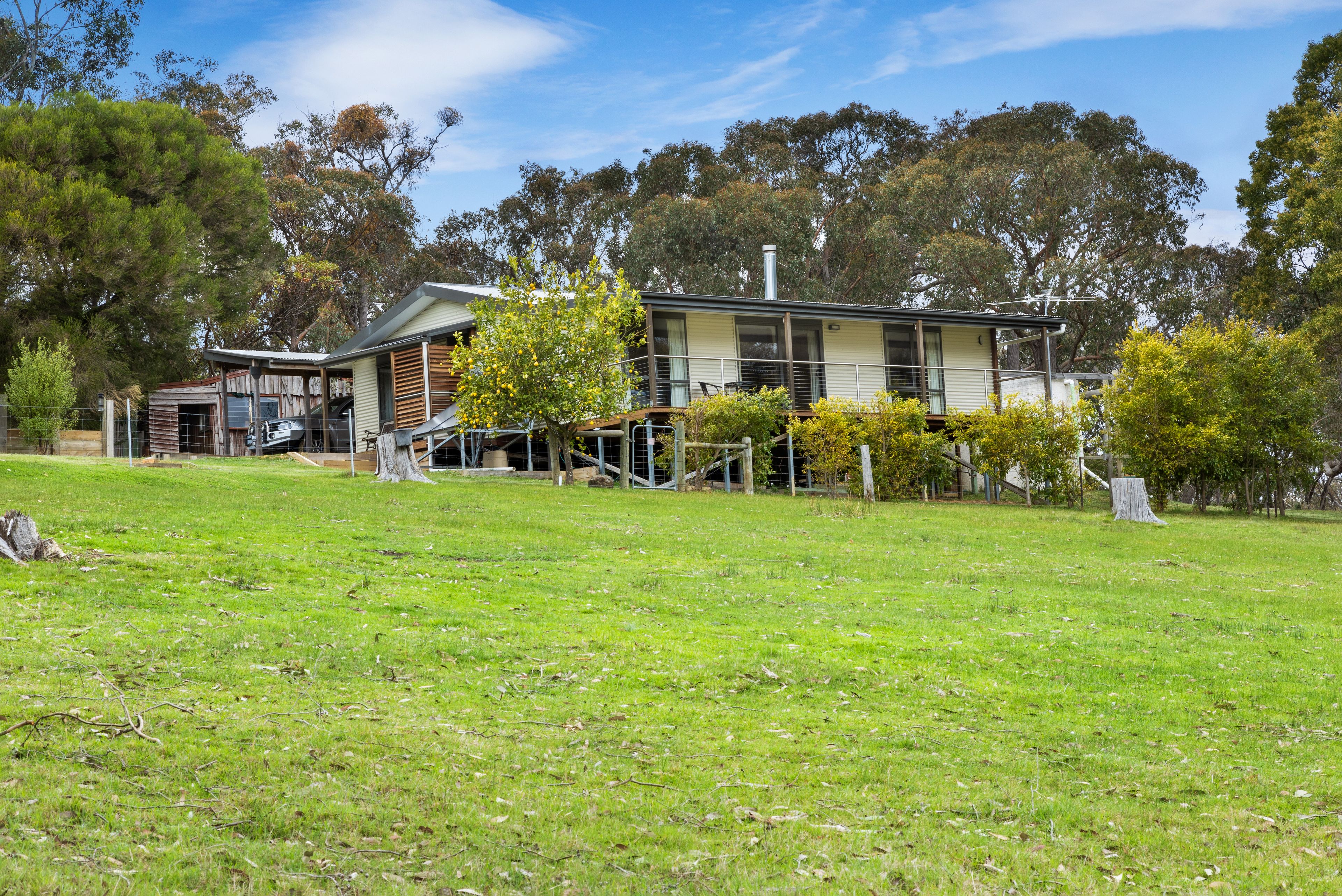 71 Red Hill Road, Raglan, VIC 3373