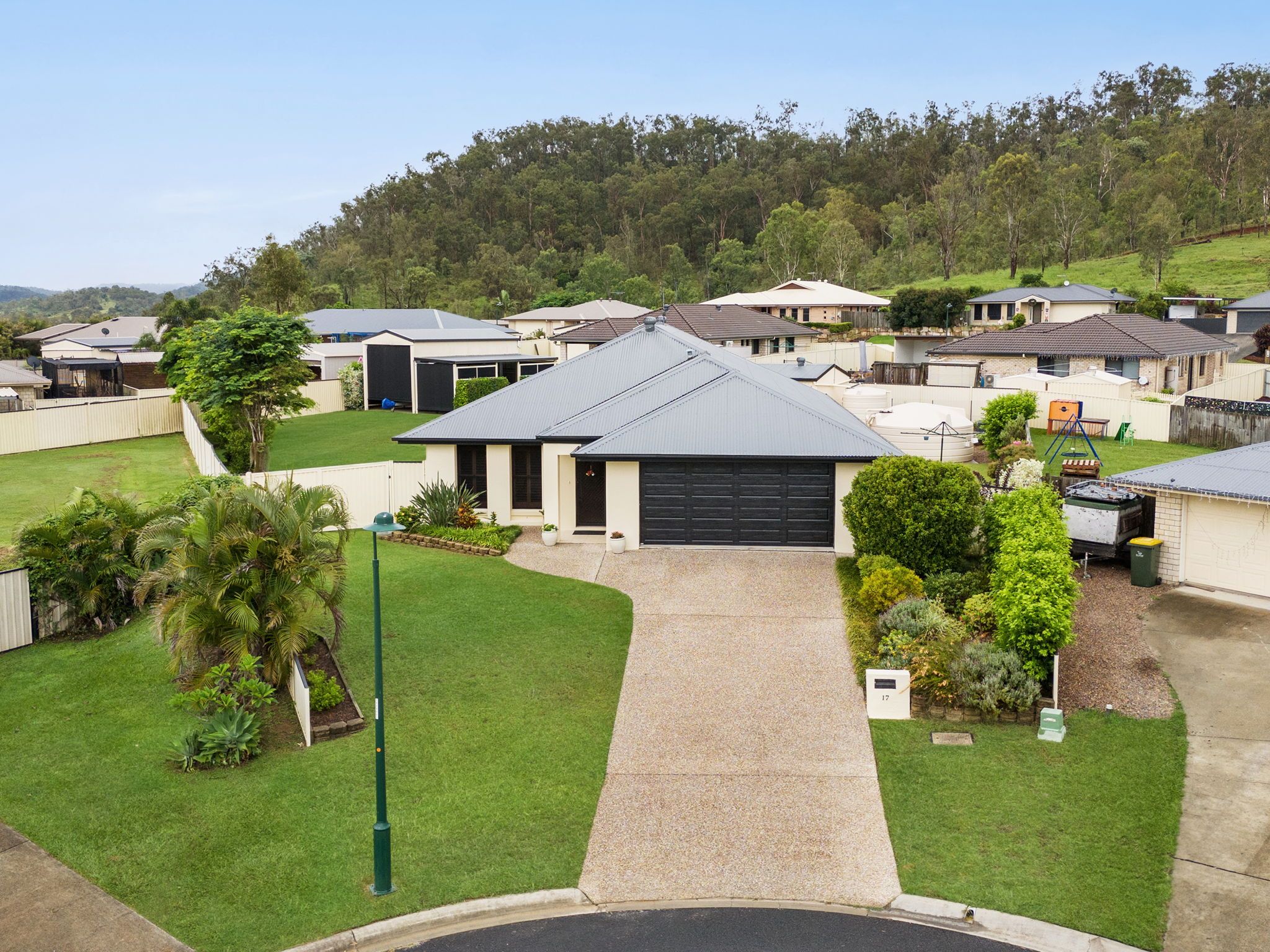 17 Brentwood Court, Fernvale, QLD 4306