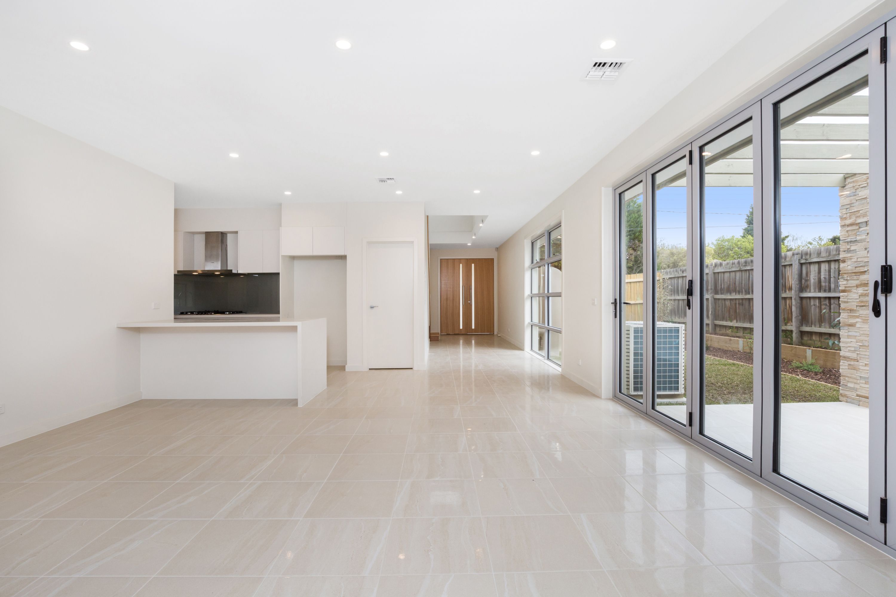 1/13 Kirrawee Avenue, Wantirna South, VIC 3152