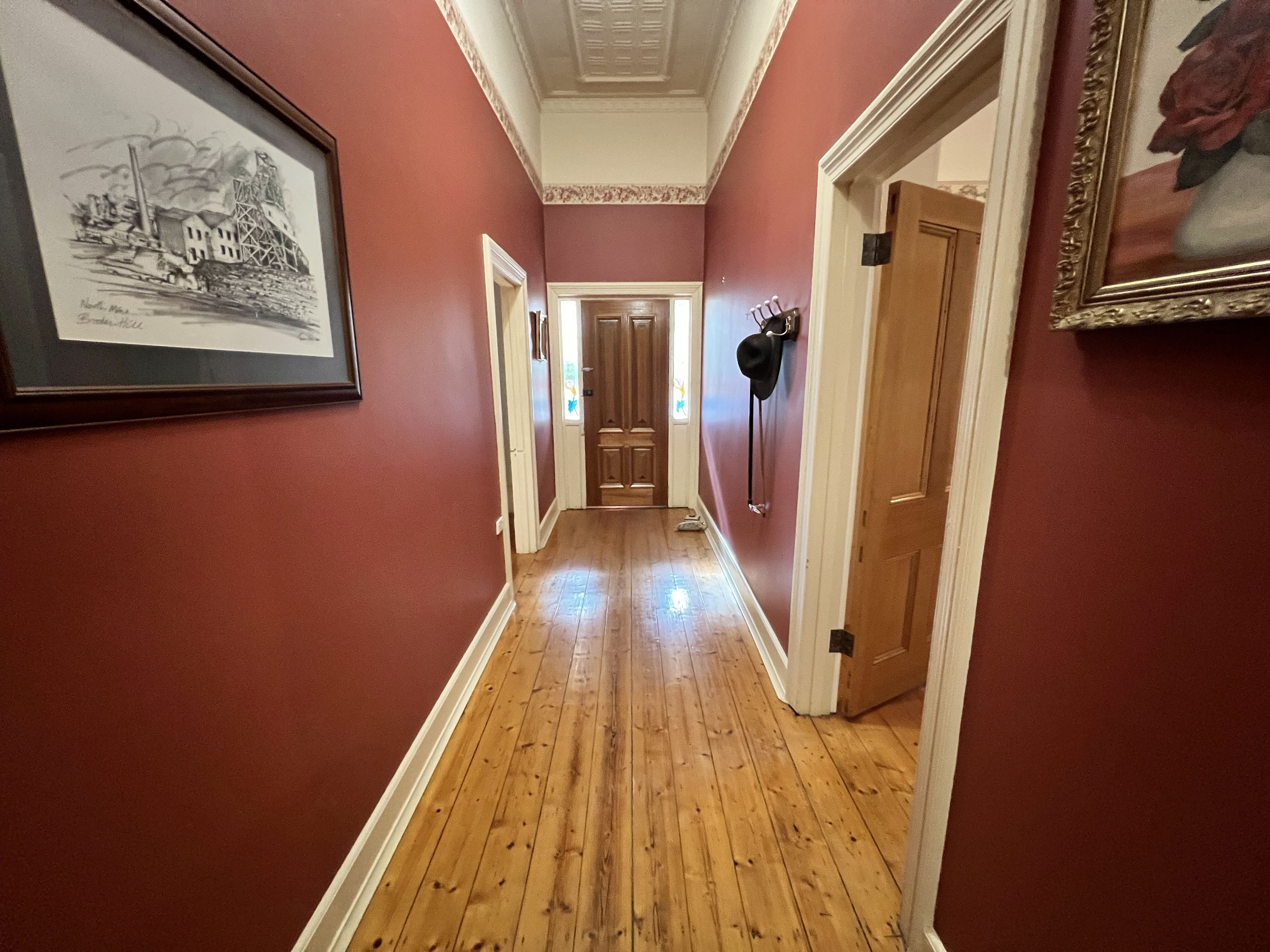319 Morgan Street — photo 4 of 20