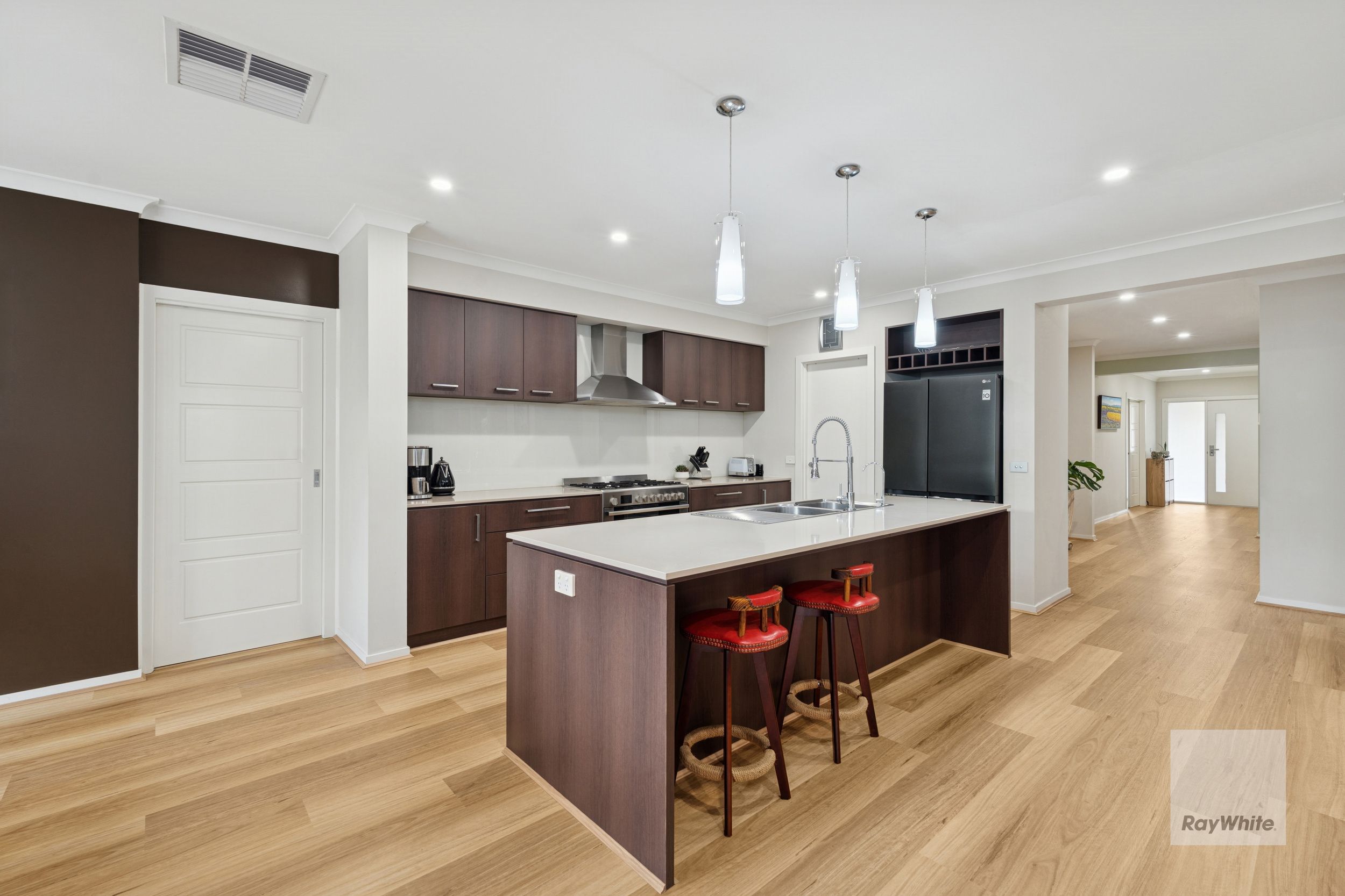 25 Dawkins Avenue, FRASER RISE, VIC 3336