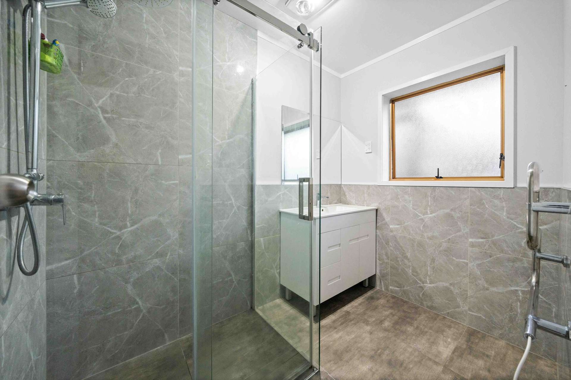4/66 Birdwood Avenue photo 8