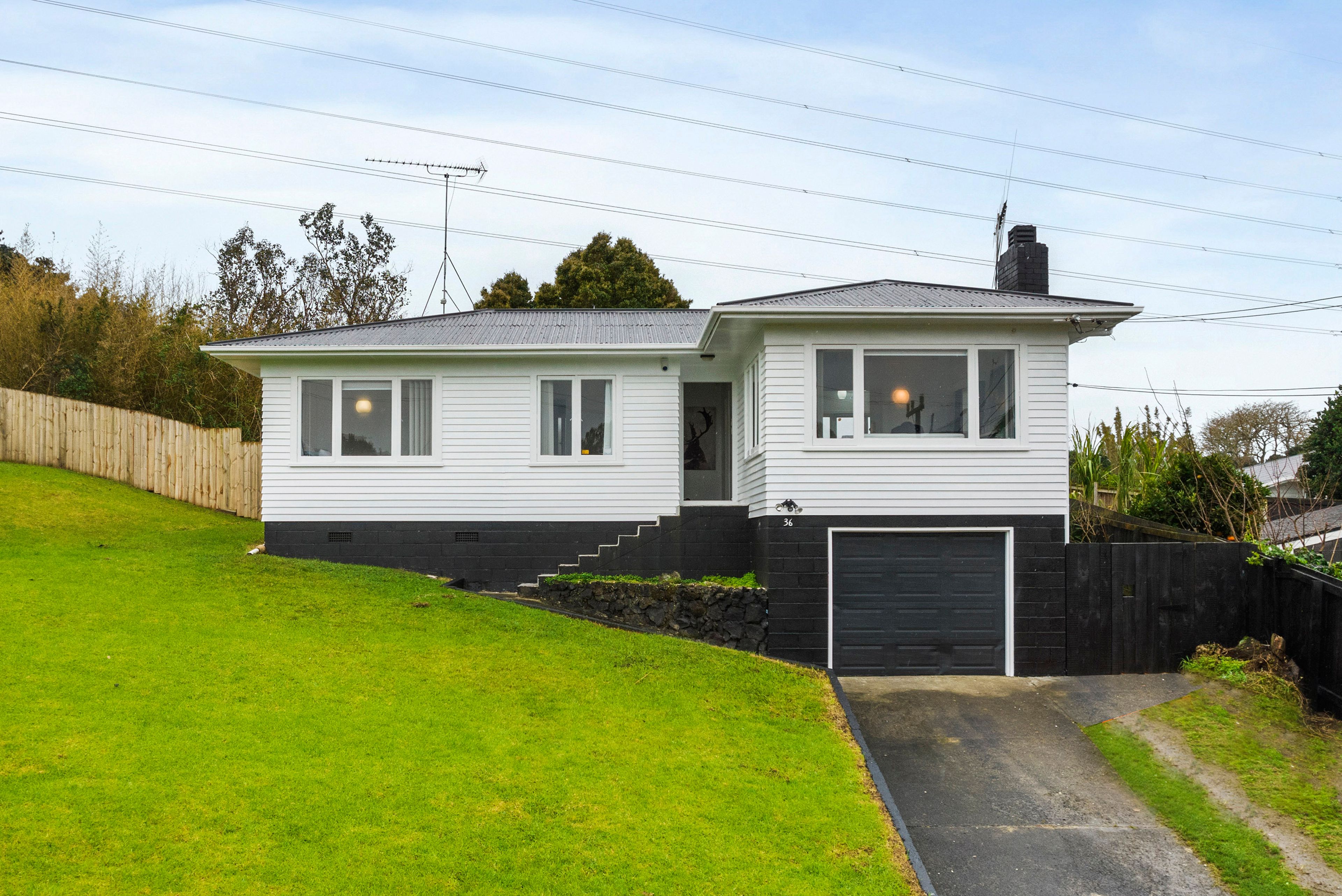 36 Hoskins Avenue, Hillsborough, Auckland City