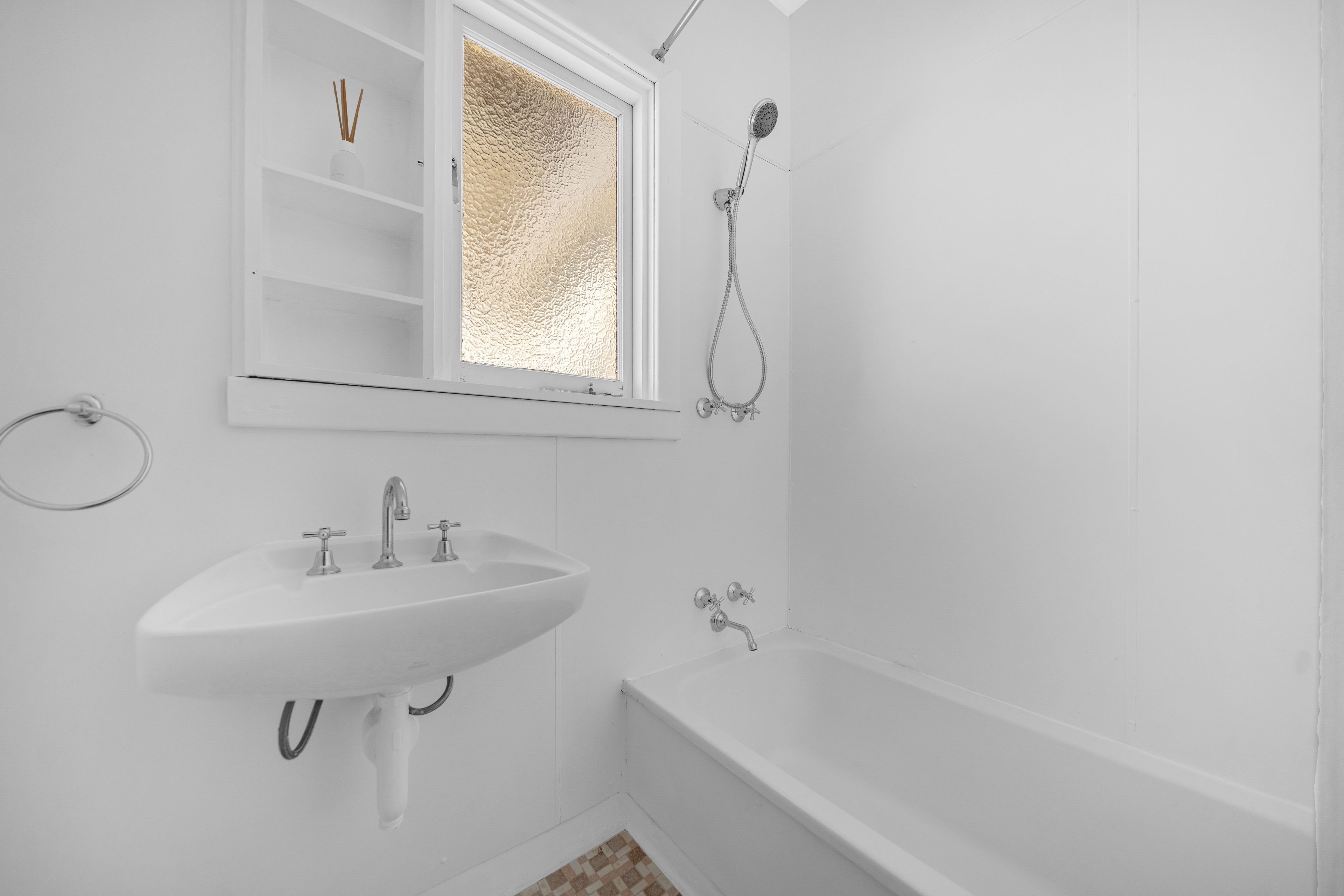 7 Hassett Street — photo 8 of 12