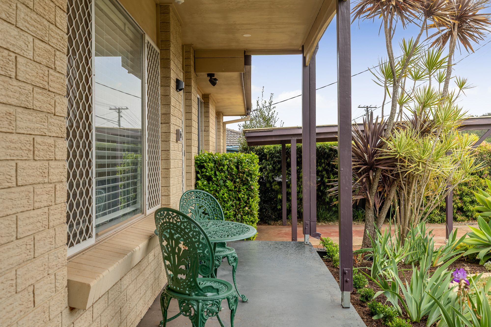 16 Weller Street — photo 3 of 16