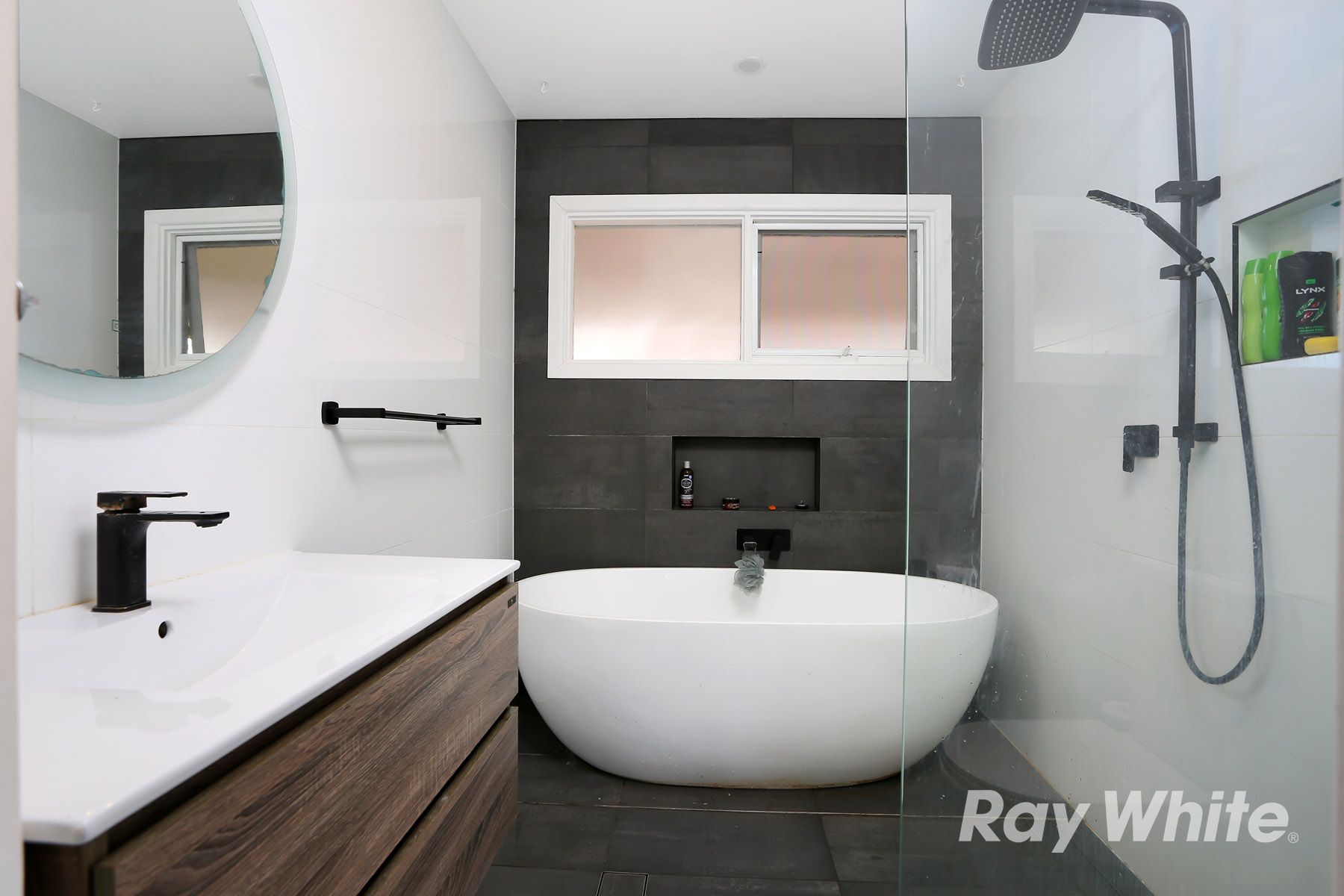 24 & 24a Barr Street, Colyton, NSW 2760