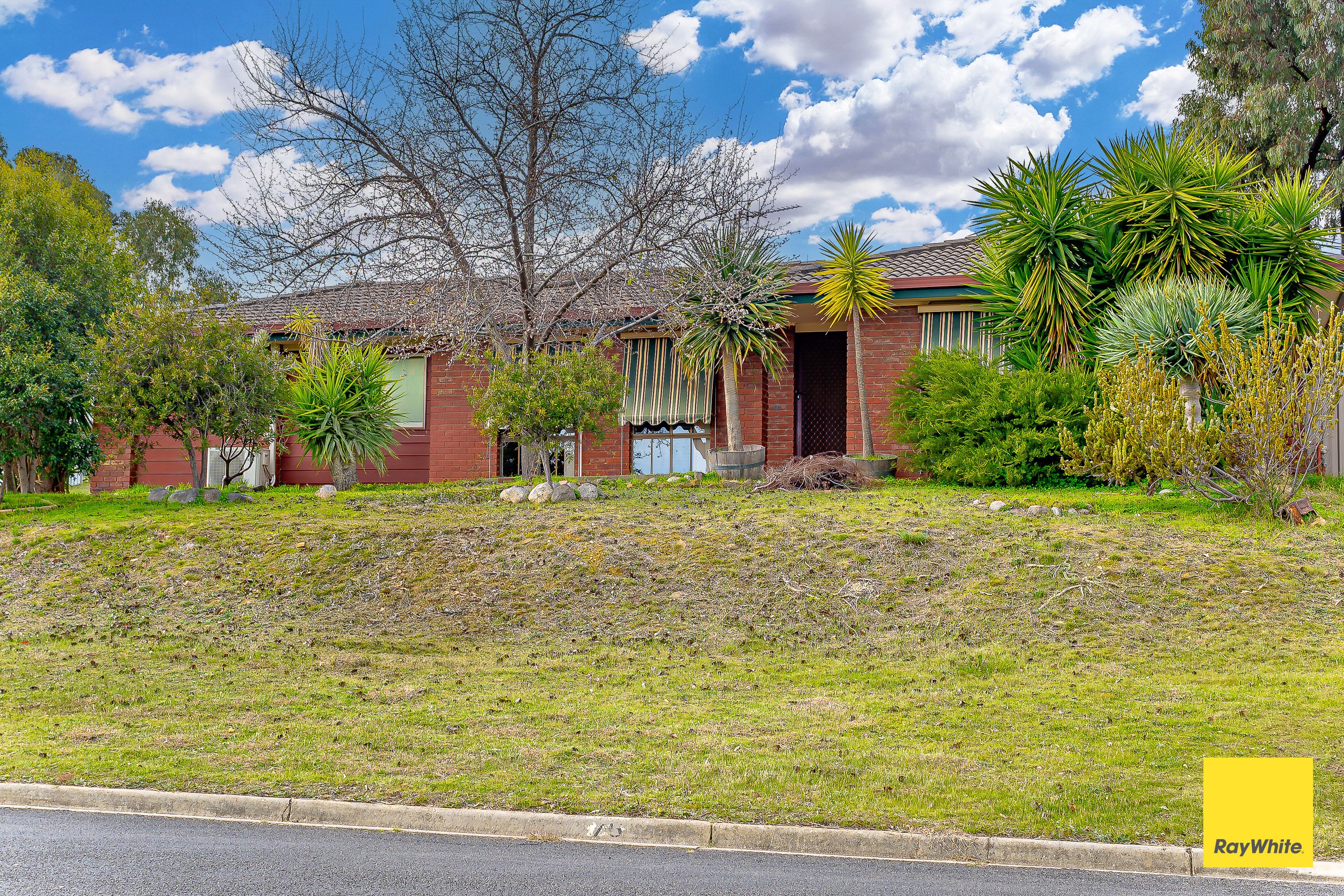 76 Browning Street, Kangaroo Flat VIC 3555