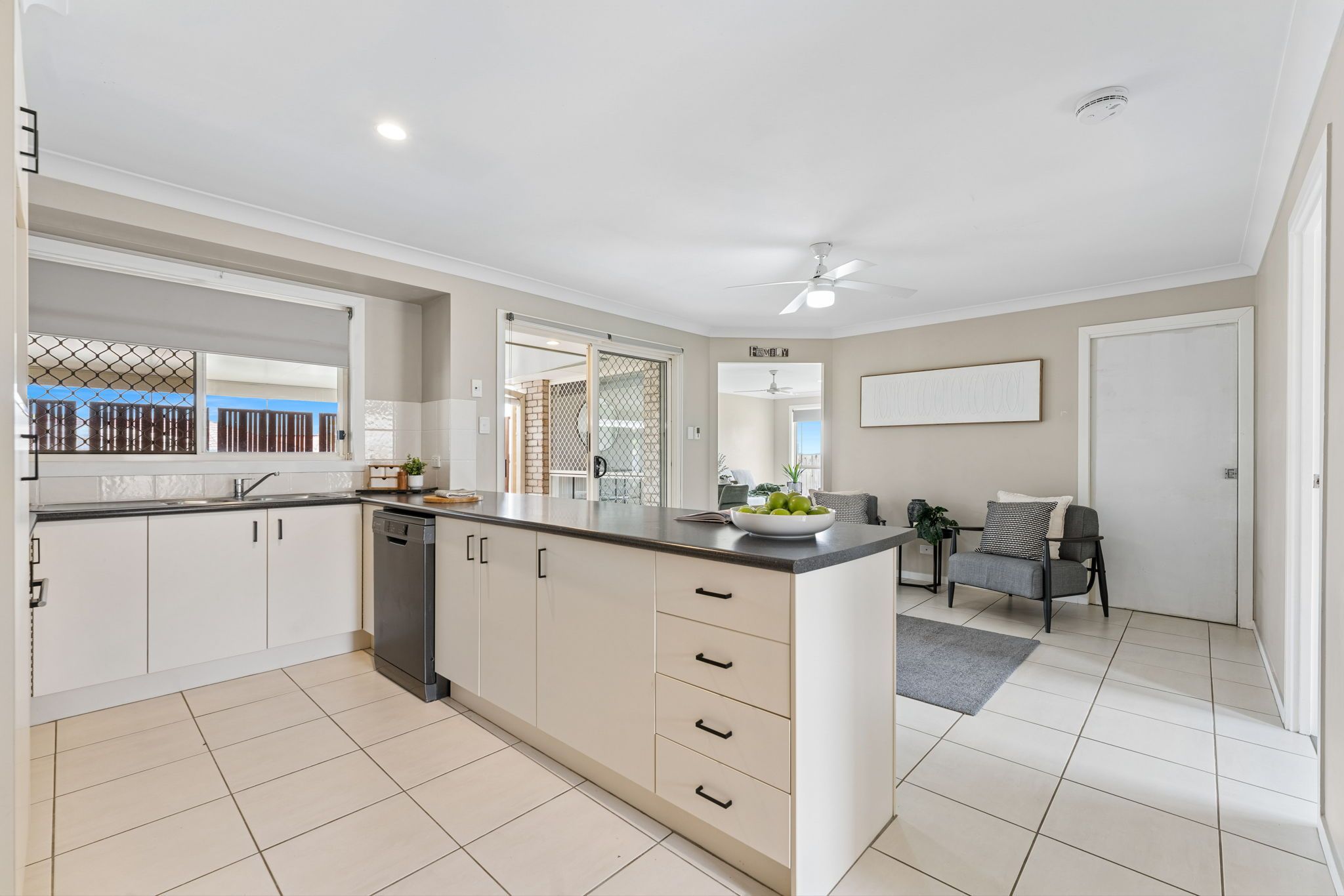 22 Pearse Street — photo 10 of 28