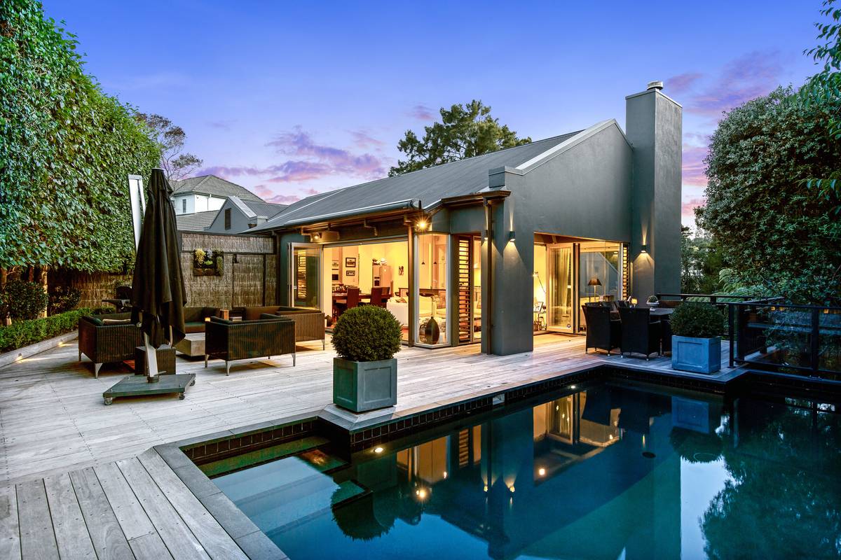 18 lucia glade meadowbank auckland city real estate ray white new 