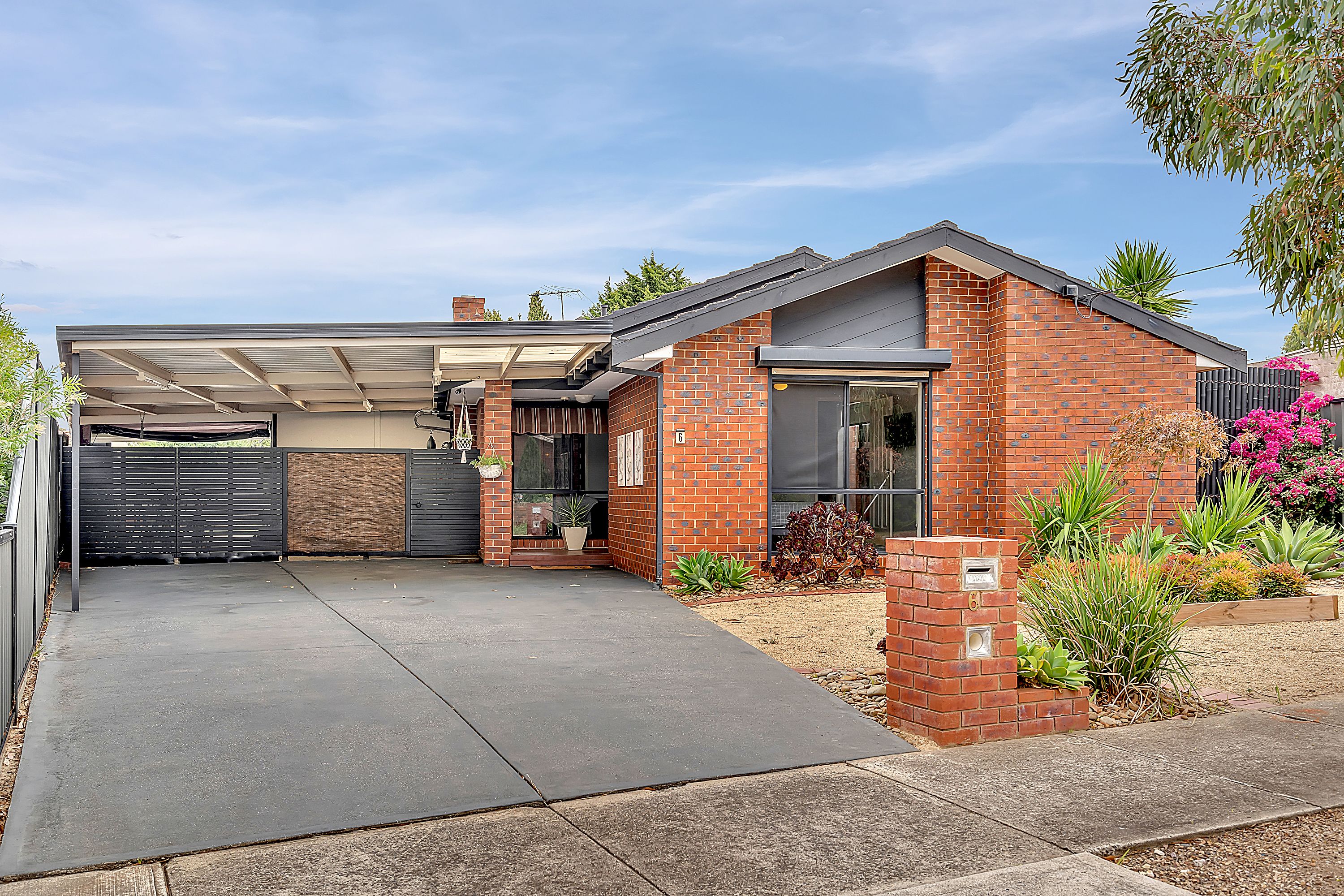 6 Gillingham Crescent, Craigieburn, VIC 3064