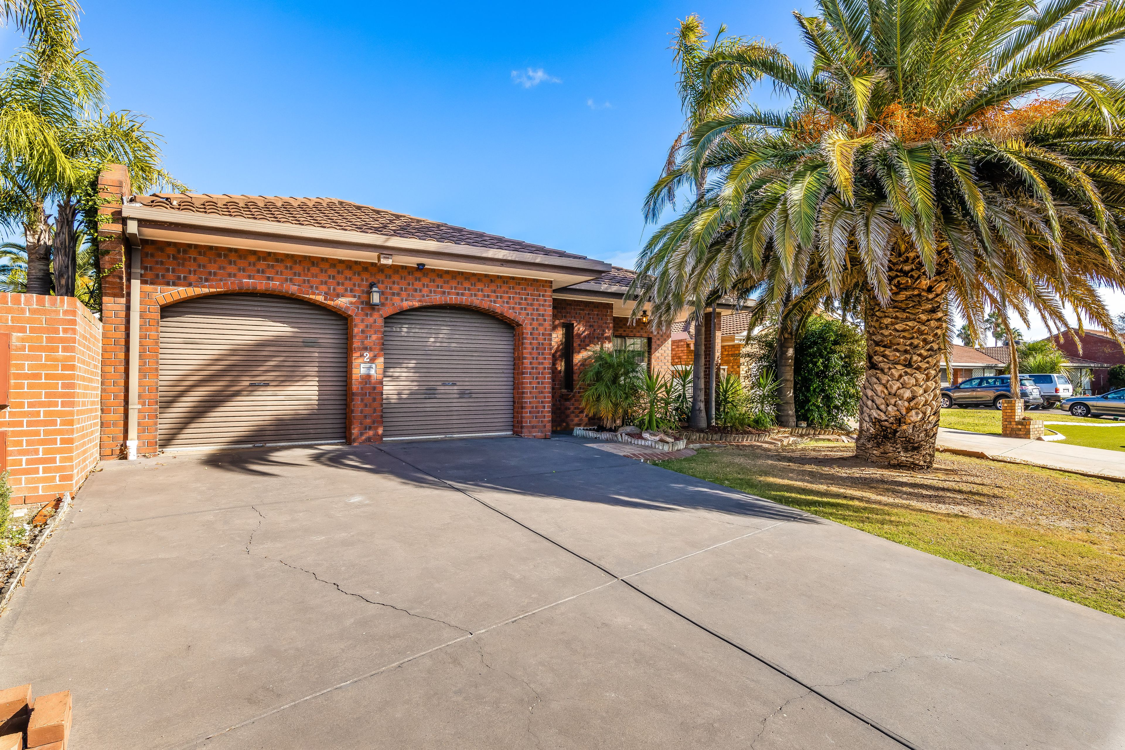 2 McDonald Grove, West Lakes, SA 5021