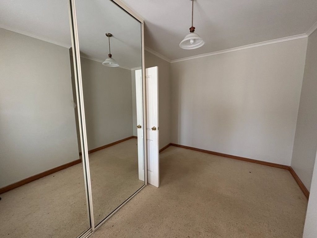 78 Newton Street — photo 4 of 10