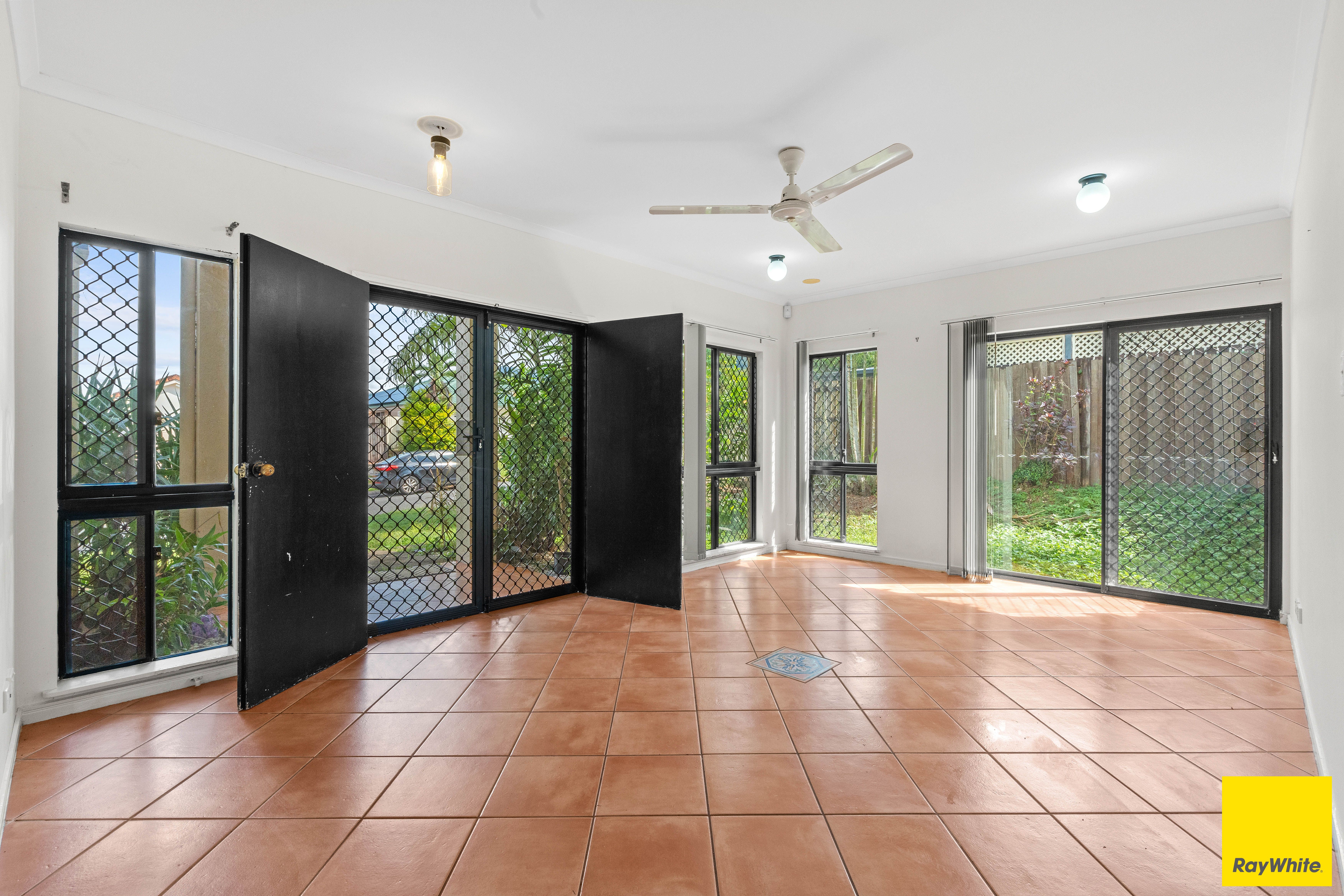 6 Staten Close, Mount Sheridan, QLD 4868