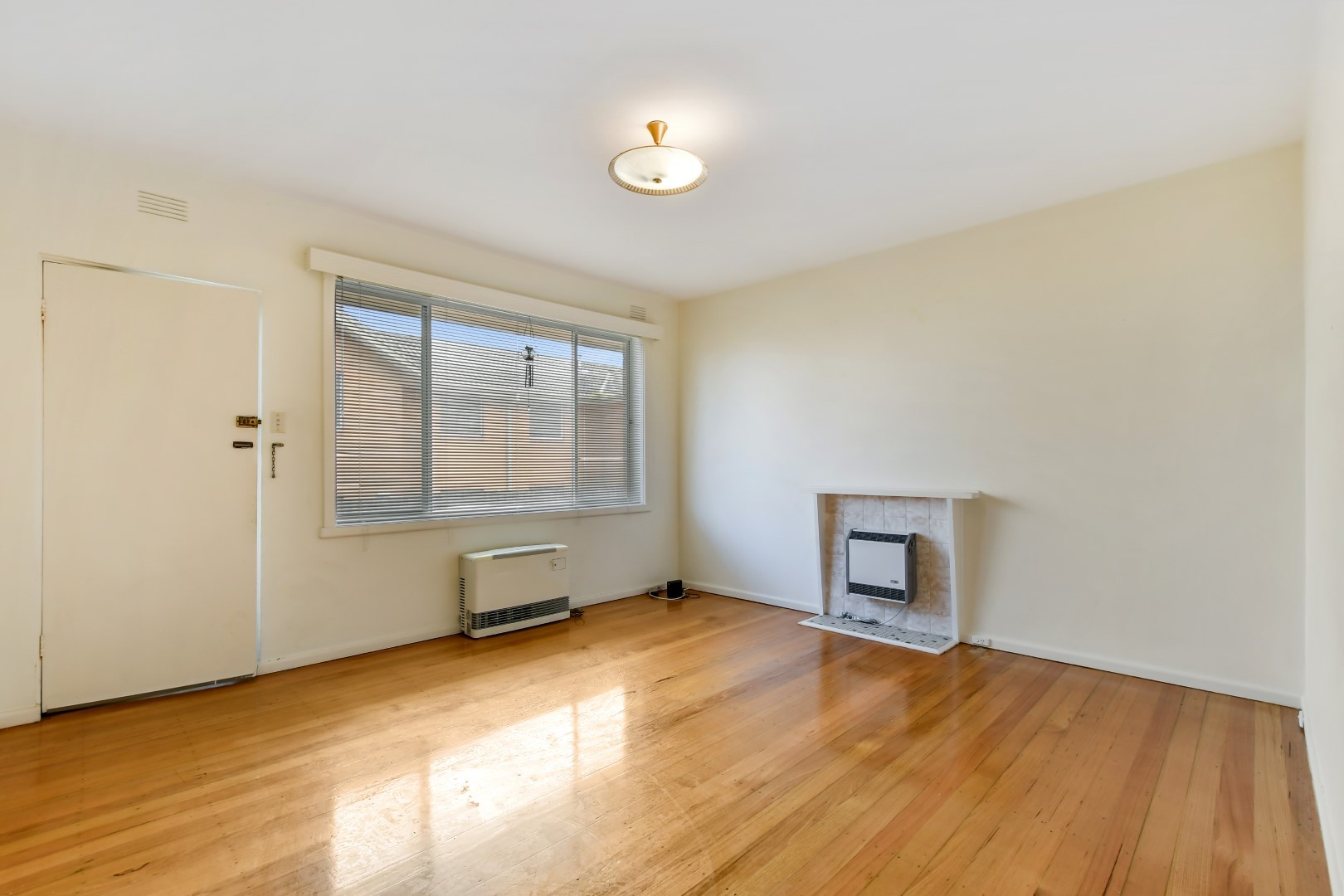 4/15 Hutton Street, Dandenong, VIC 3175