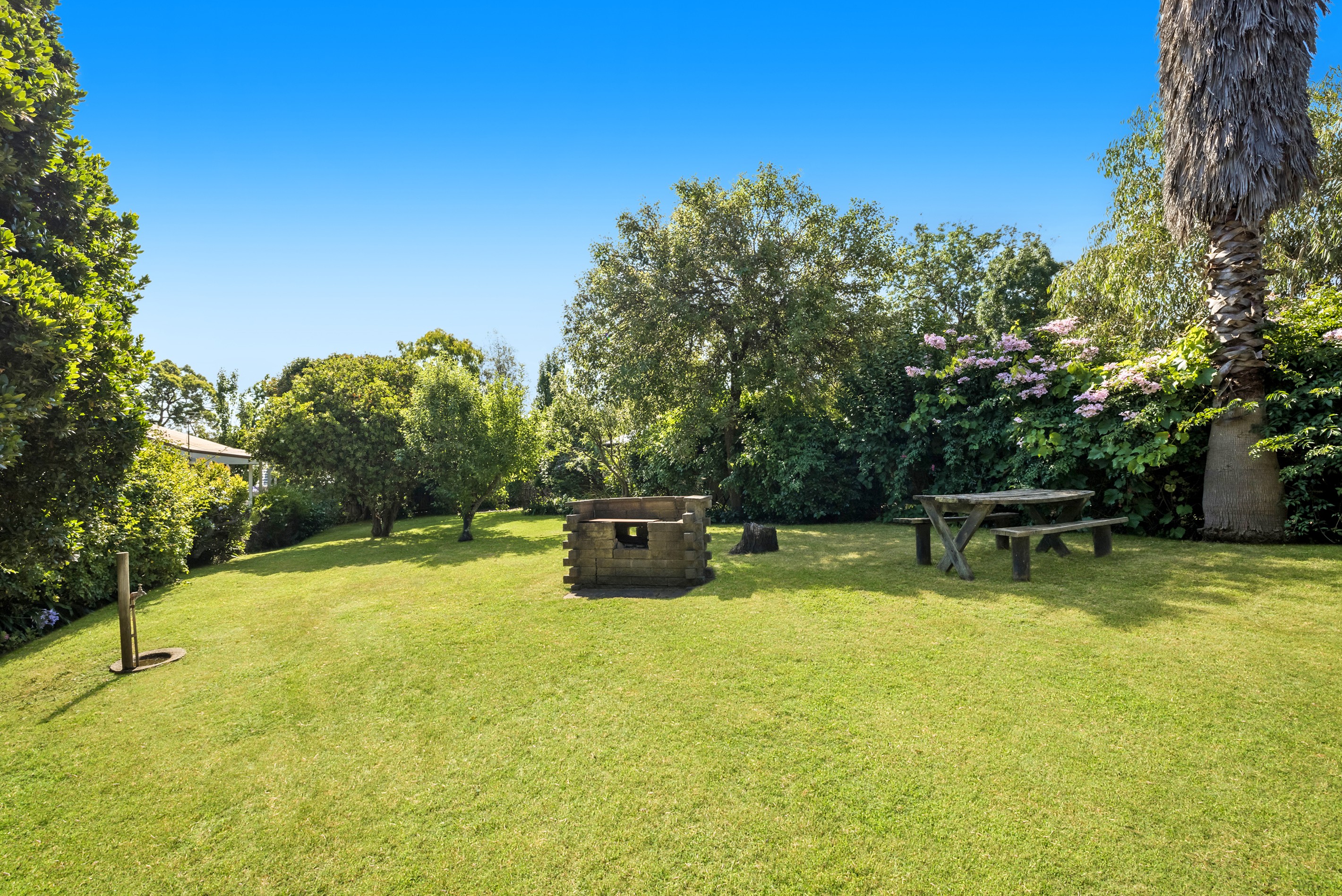 22 Barton Avenue, Ferntree Gully, VIC 3156