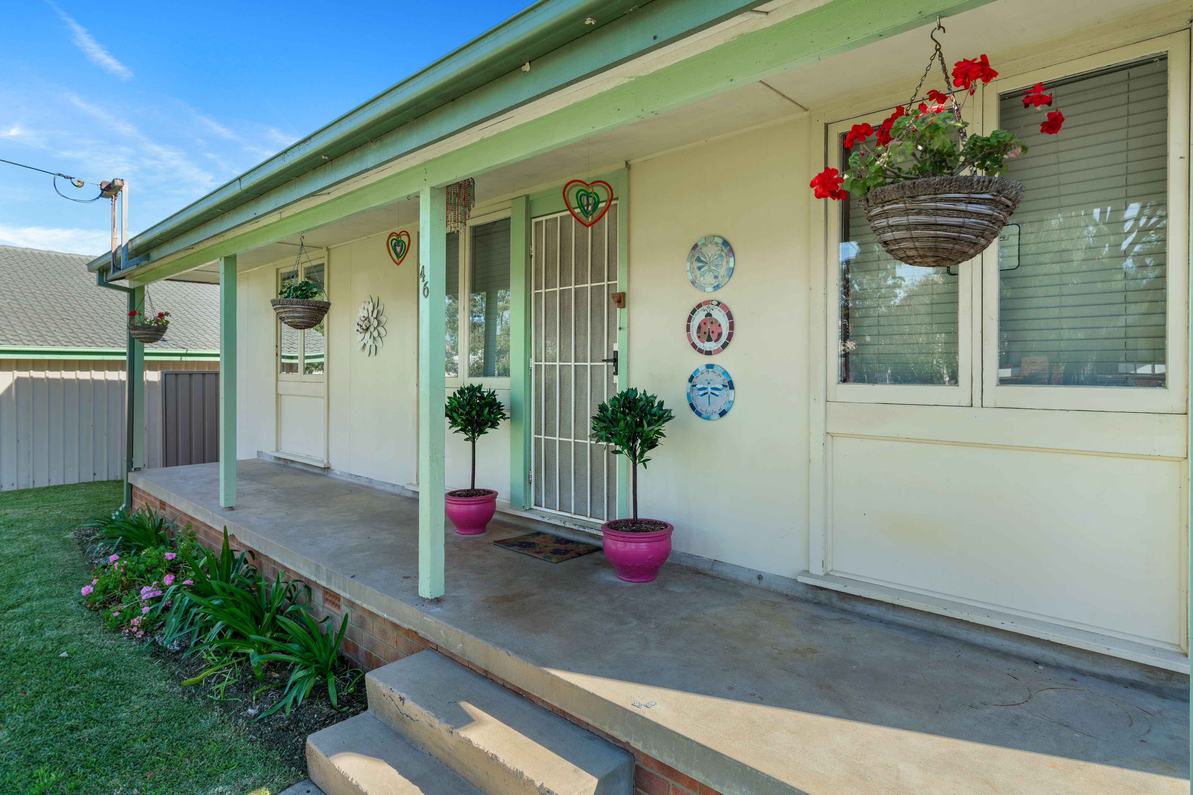 46 Sampson Crescent, Bomaderry, NSW 2541