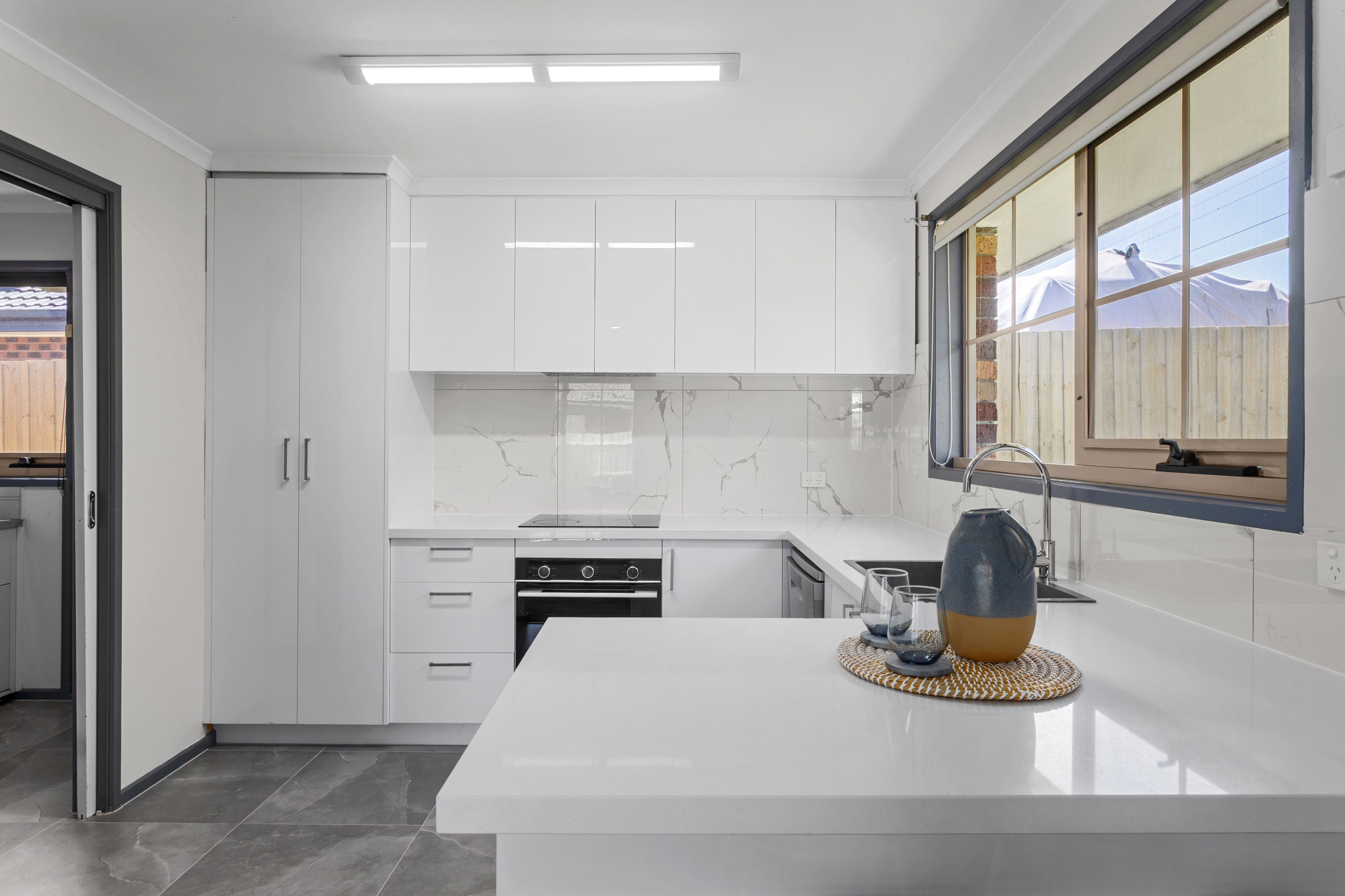 1/3 Vermay Avenue — photo 4 of 15