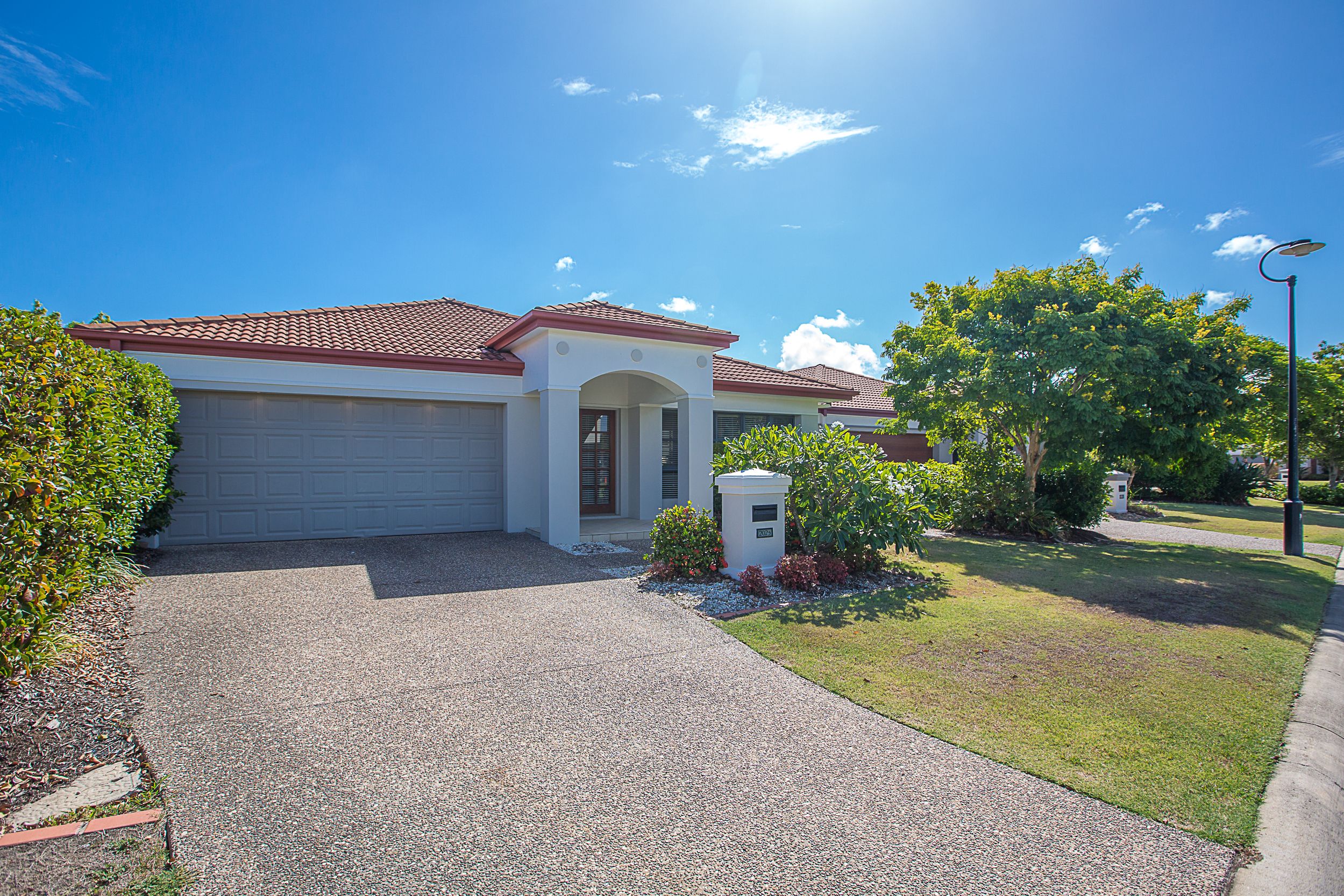 2023 Gracemere Gardens, Hope Island, QLD 4212