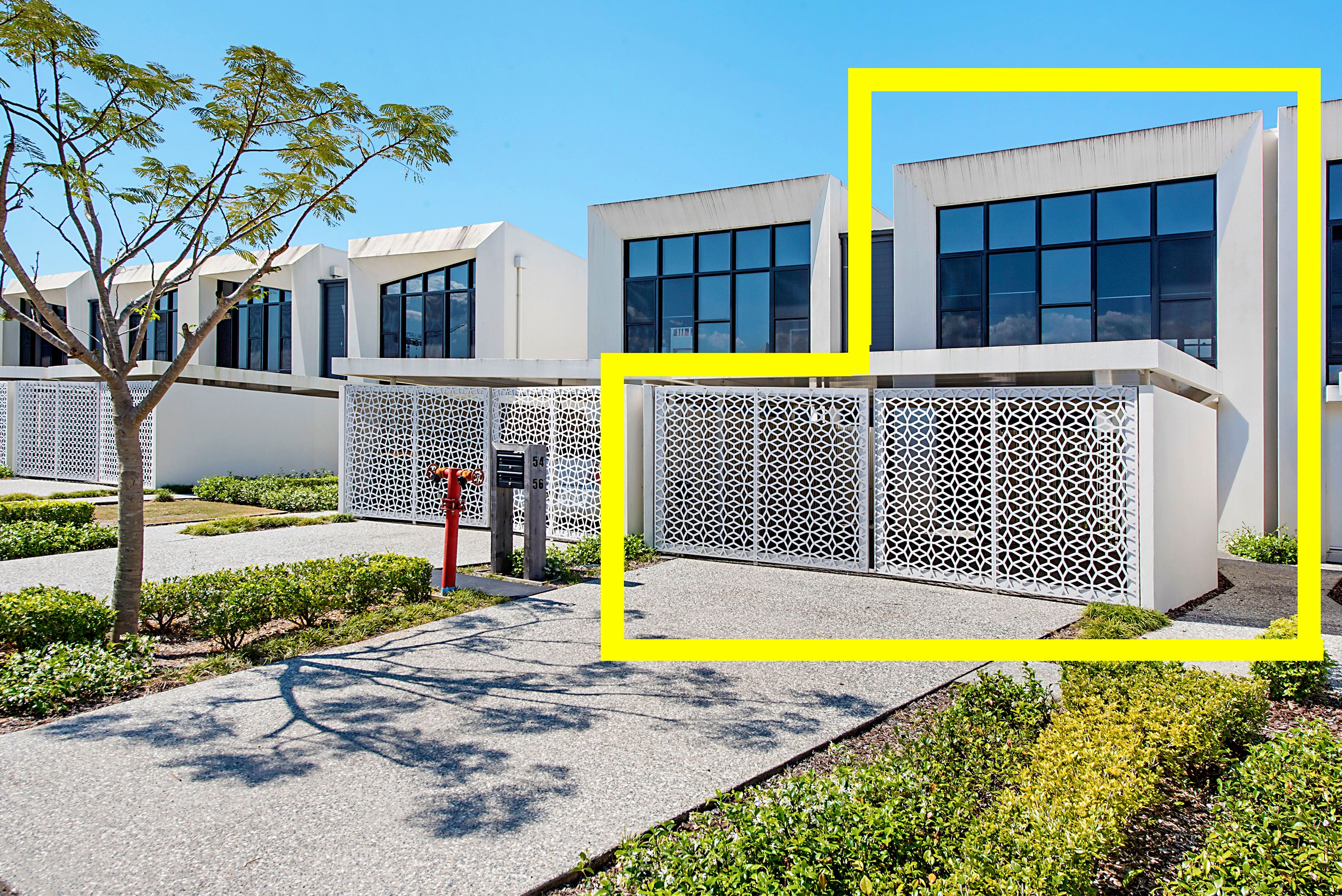 54 Peninsular Drive, Robina, QLD 4226