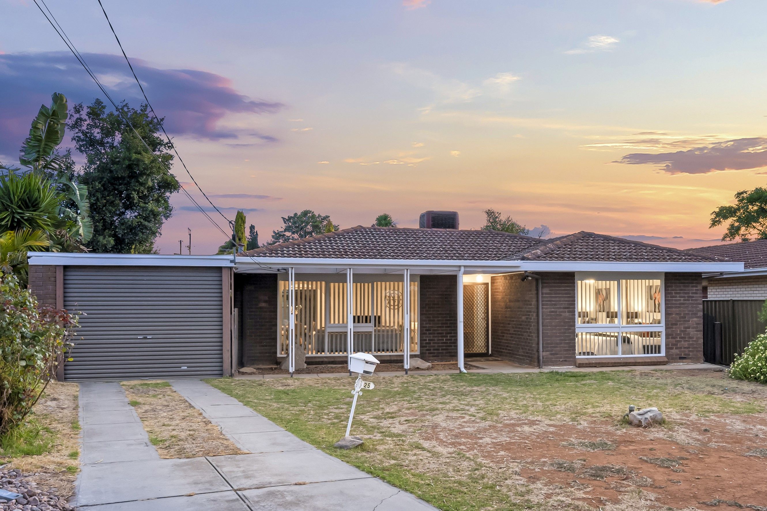 25 Hawke Crescent, Salisbury East, SA 5109