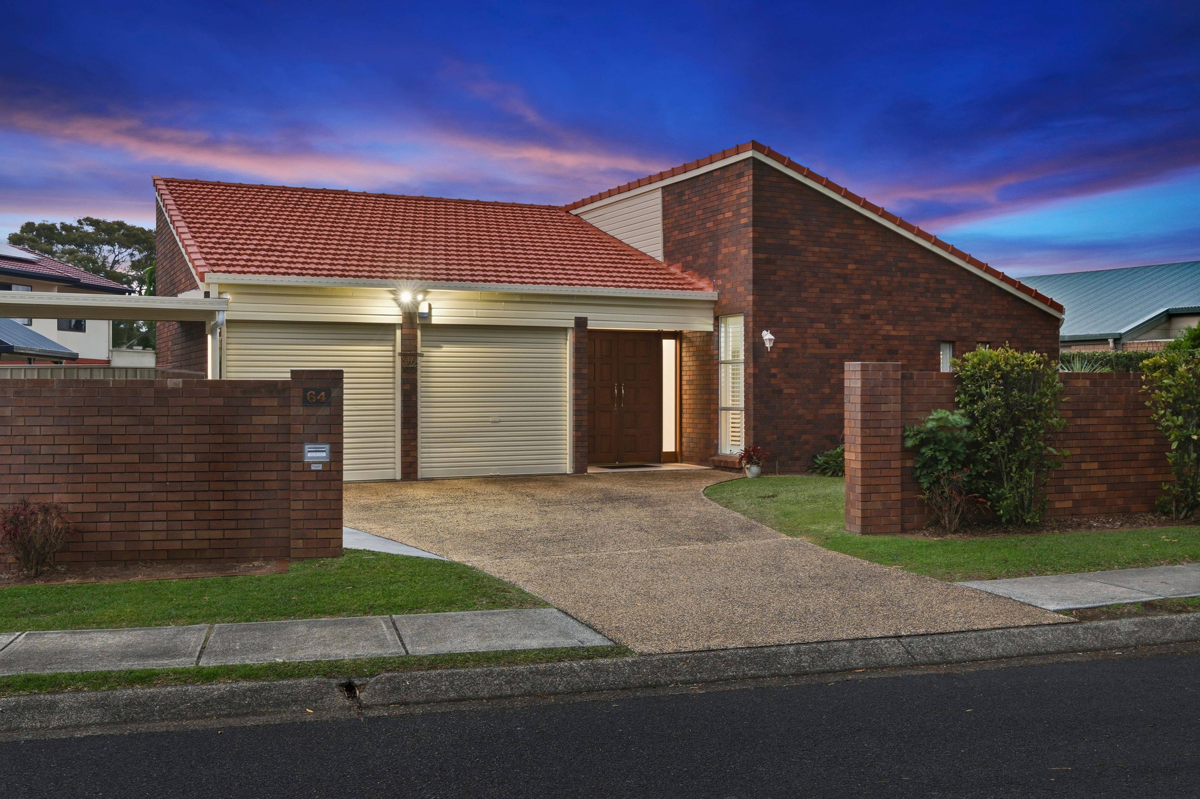 64 Oakleaf Street, Eight Mile Plains, QLD 4113