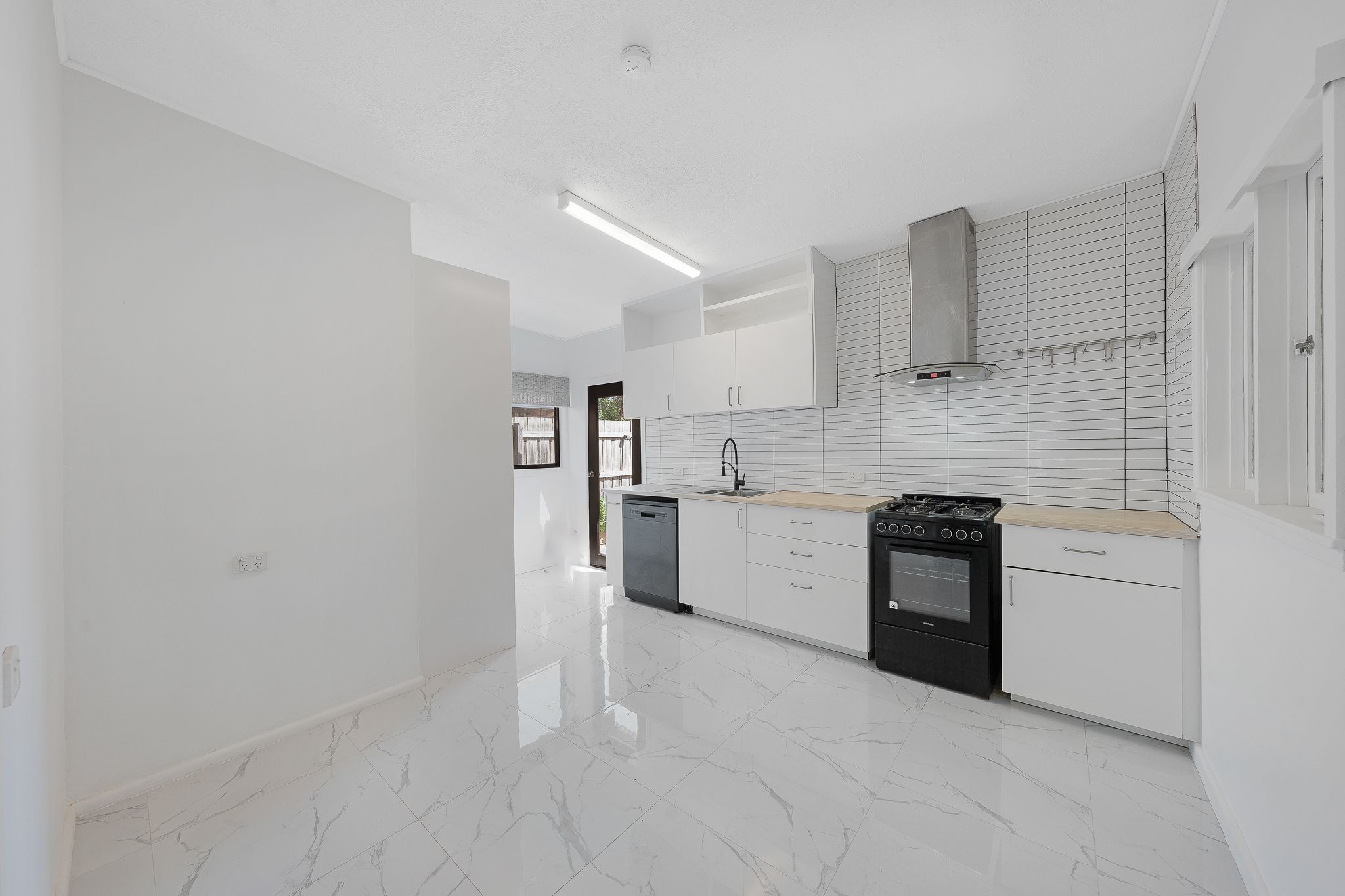 35 Normanby Street — photo 2 of 8