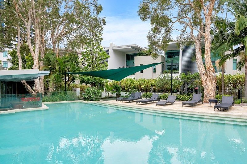 20 Bayview Street, Runaway Bay QLD 4216