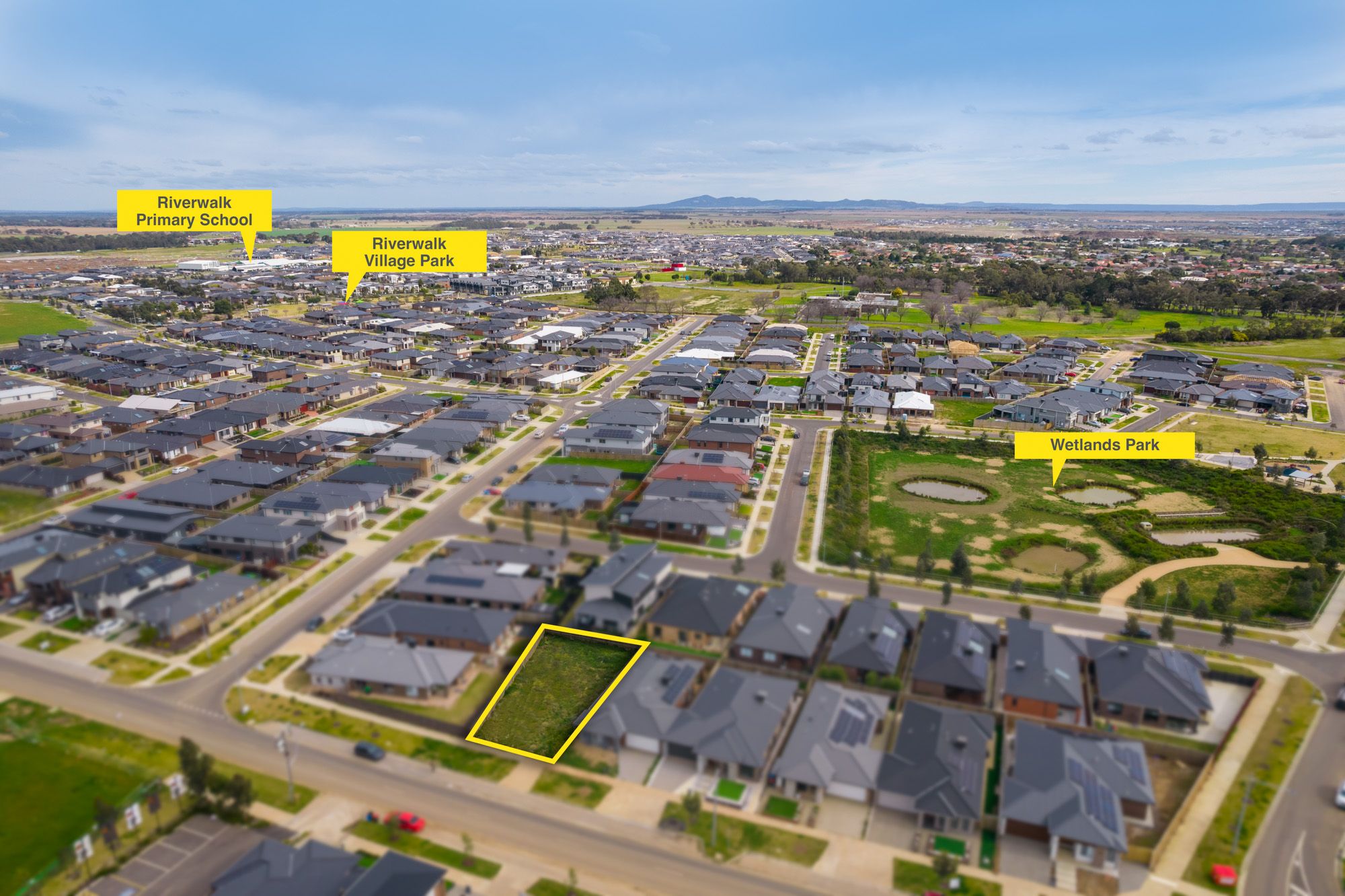 108 Farm Road, Werribee, VIC 3030