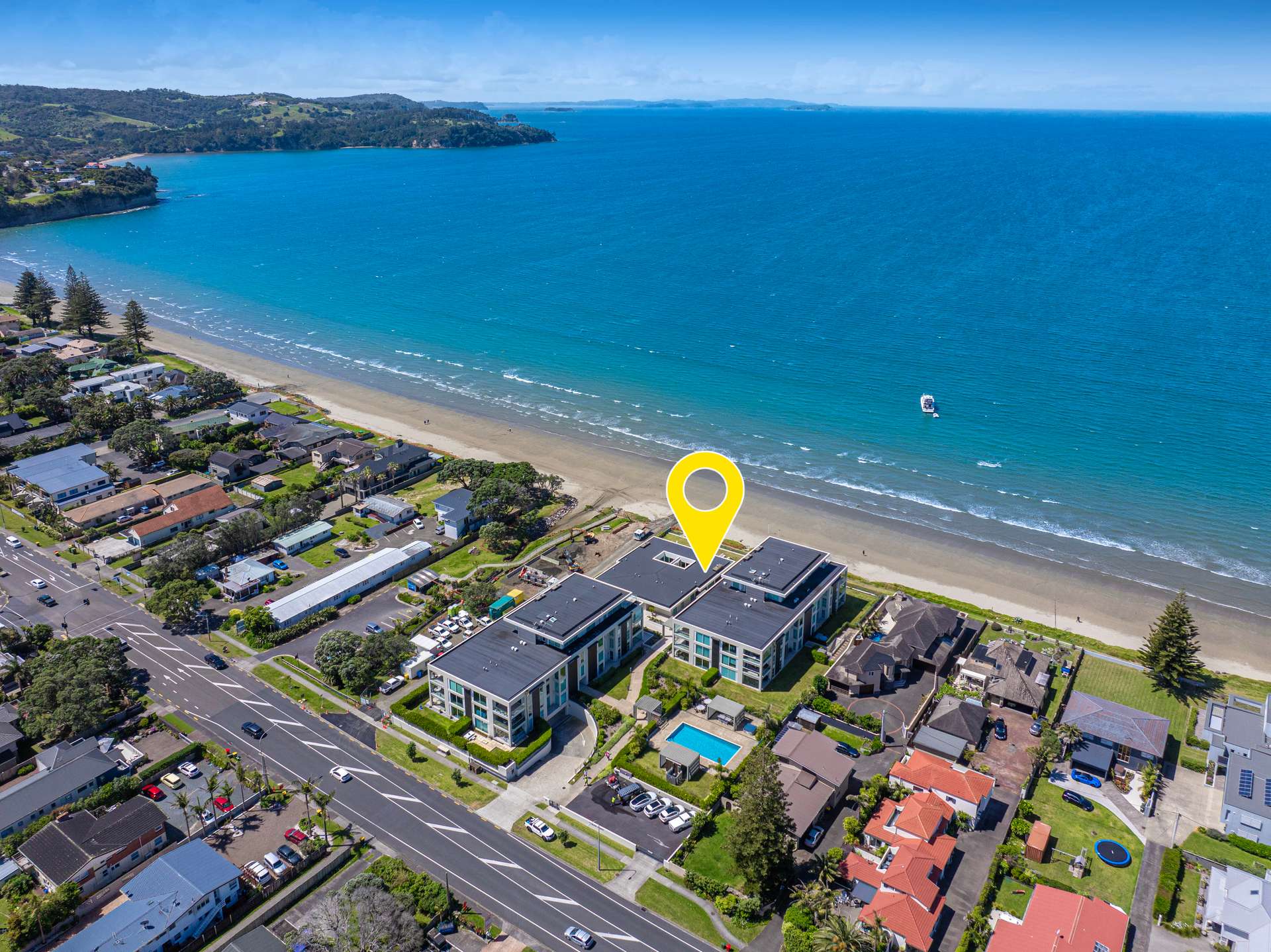 2C/381 Hibiscus Coast Highway photo 24