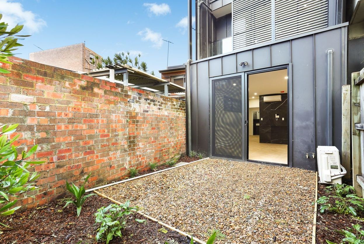 2/100 Swanson Street, Erskineville, NSW 2043