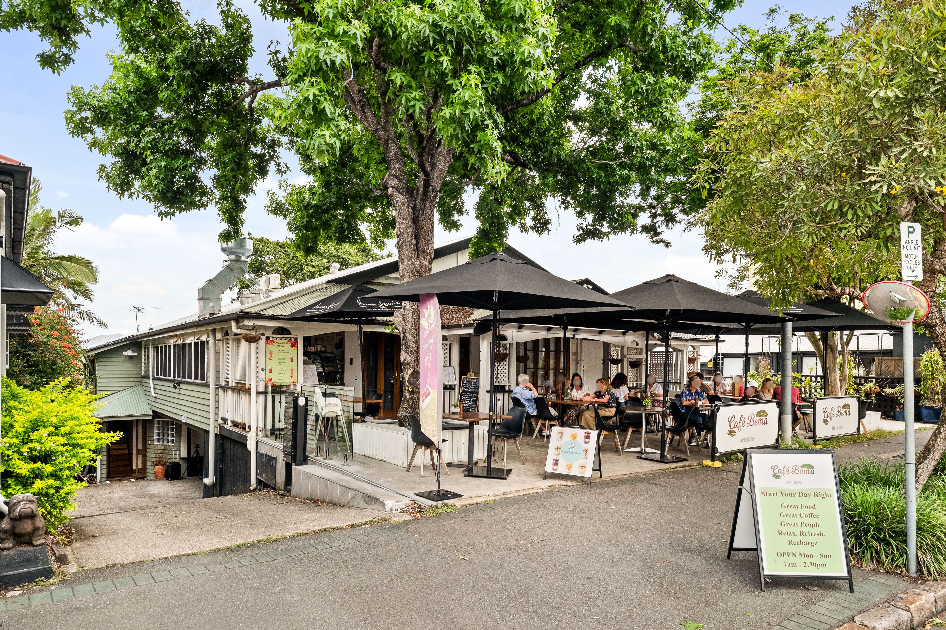 24 Latrobe Terrace