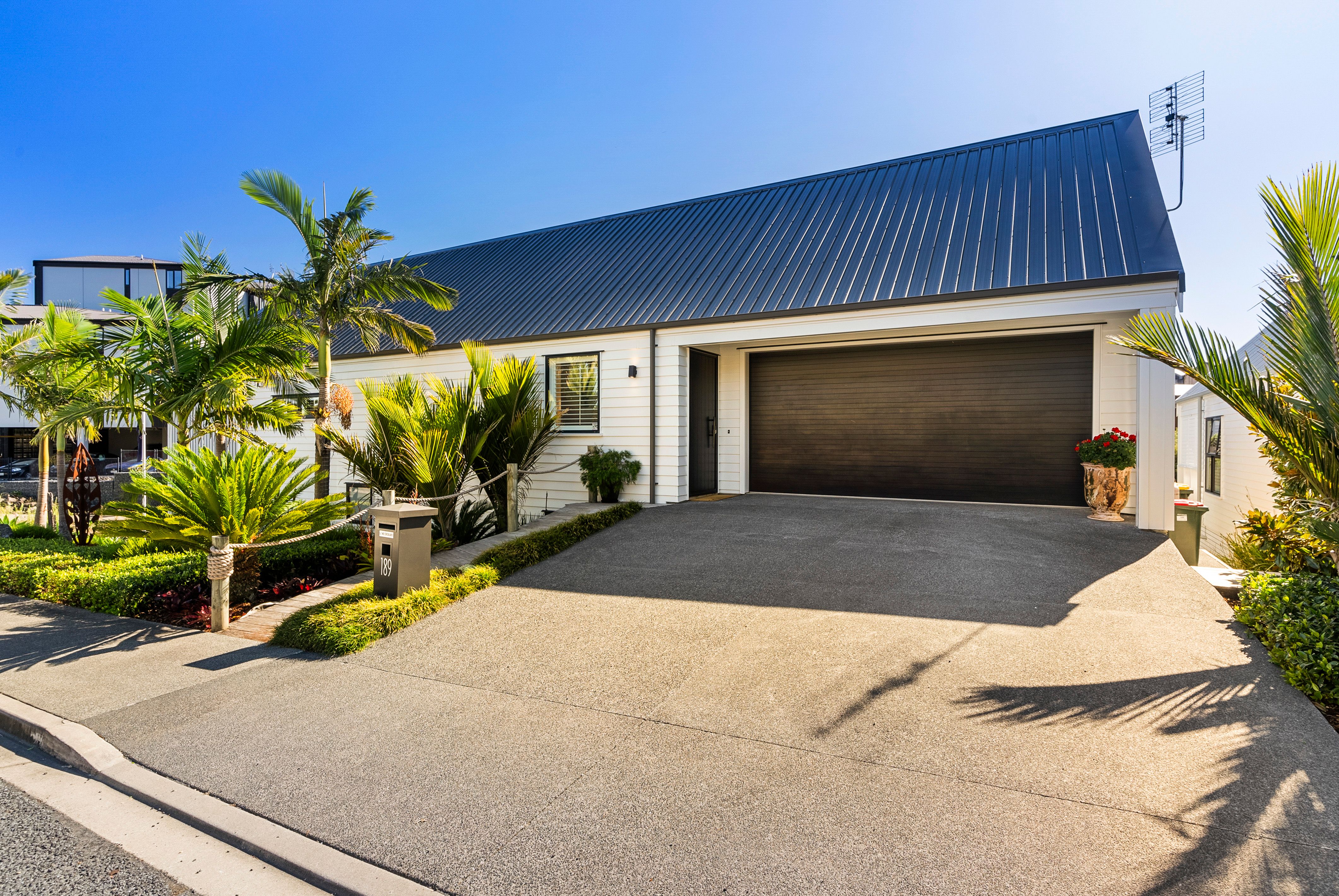 189 Jack Lachlan Drive, Beachlands, Manukau City