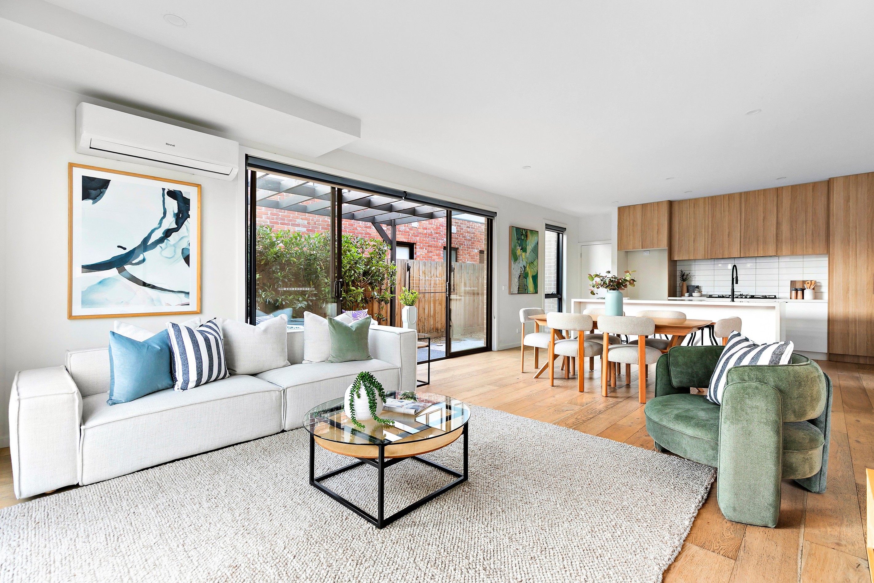 1/8 Riverside Avenue, Avondale Heights, VIC 3034