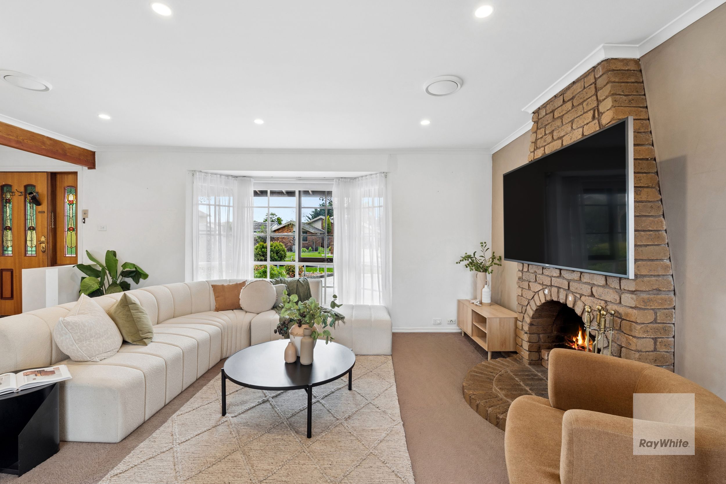 1 Mantaura Avenue, Taylors Lakes, VIC 3038