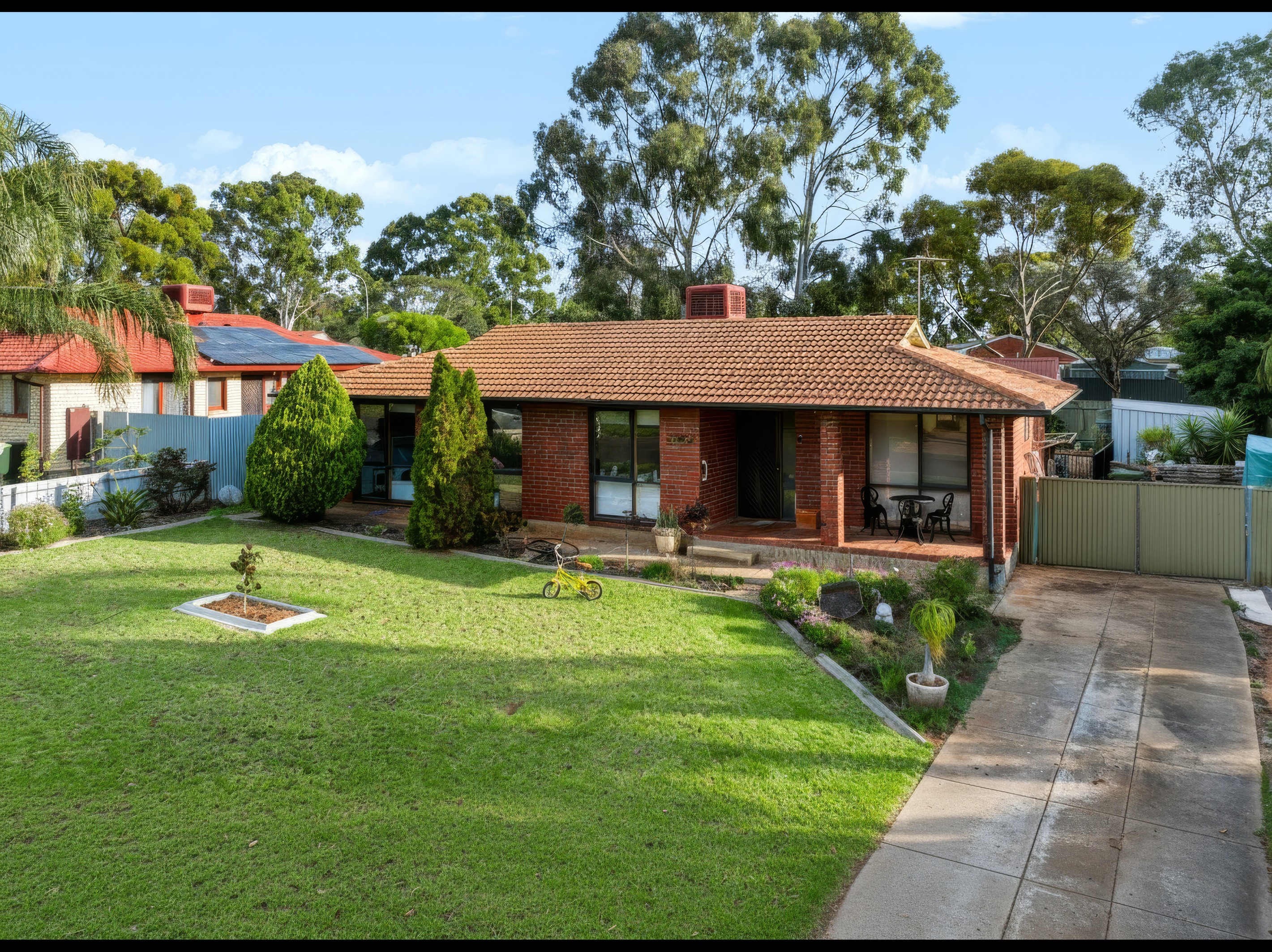 31 Bundarra Court, Craigmore, SA 5114